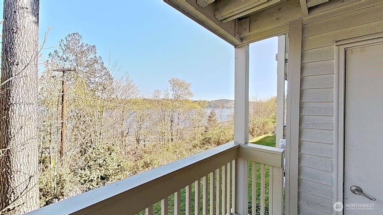 1700 W Sunn Fjord Lane #L101, Bremerton, WA 98312