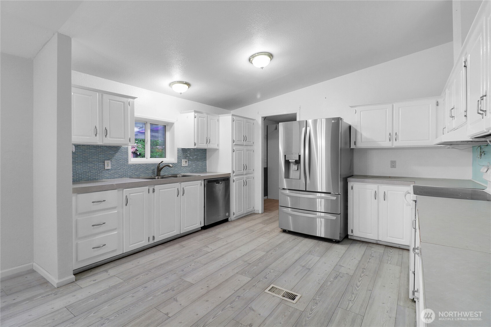 33924 89th Avenue Ct S, Roy, WA 98580