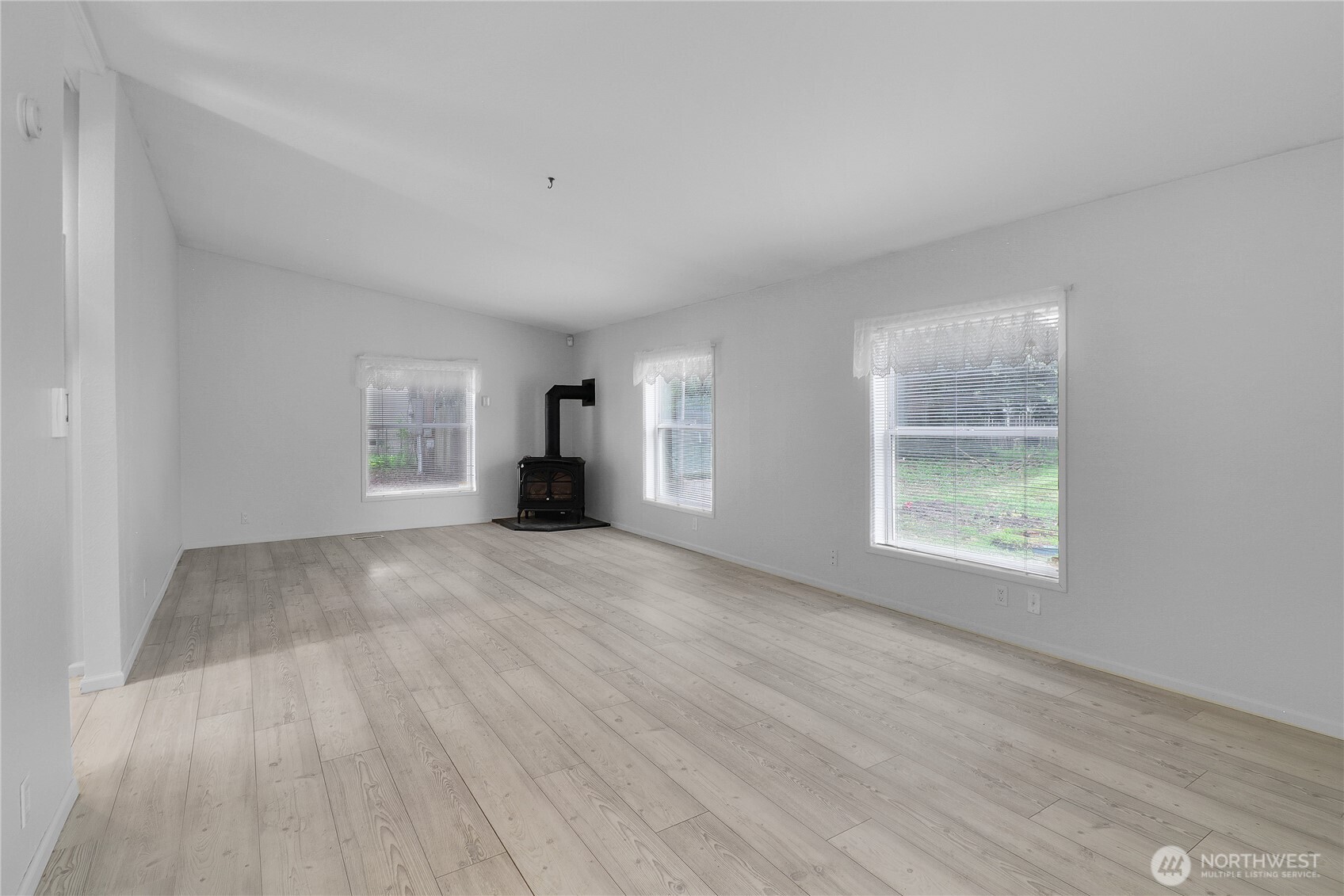 33924 89th Avenue Ct S, Roy, WA 98580
