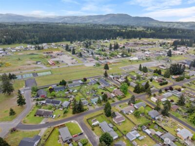 304 Rochester Street E, Rainier, WA 98576 - Photo 28