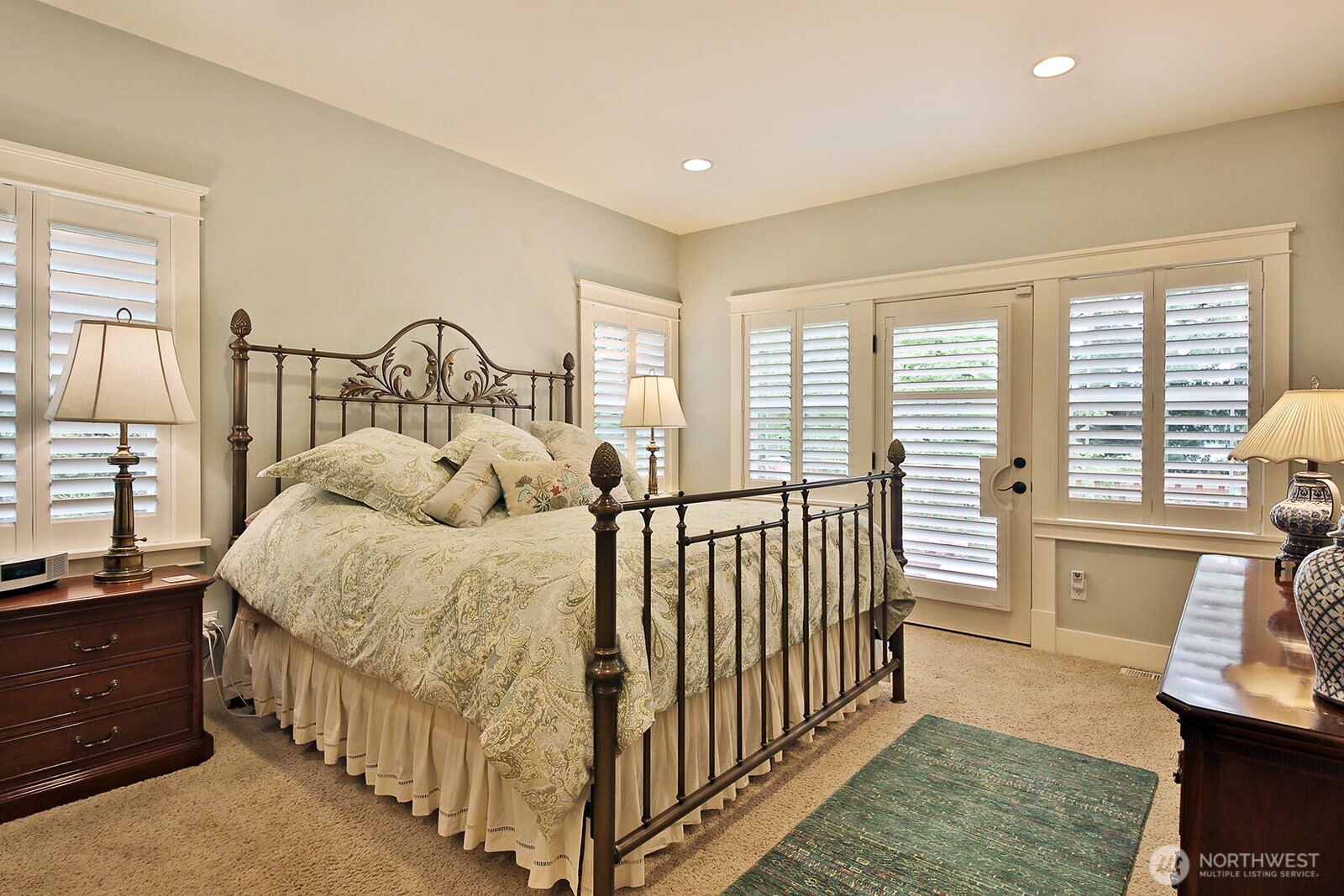 1899 Beverly Beach Road , Freeland, WA 98249