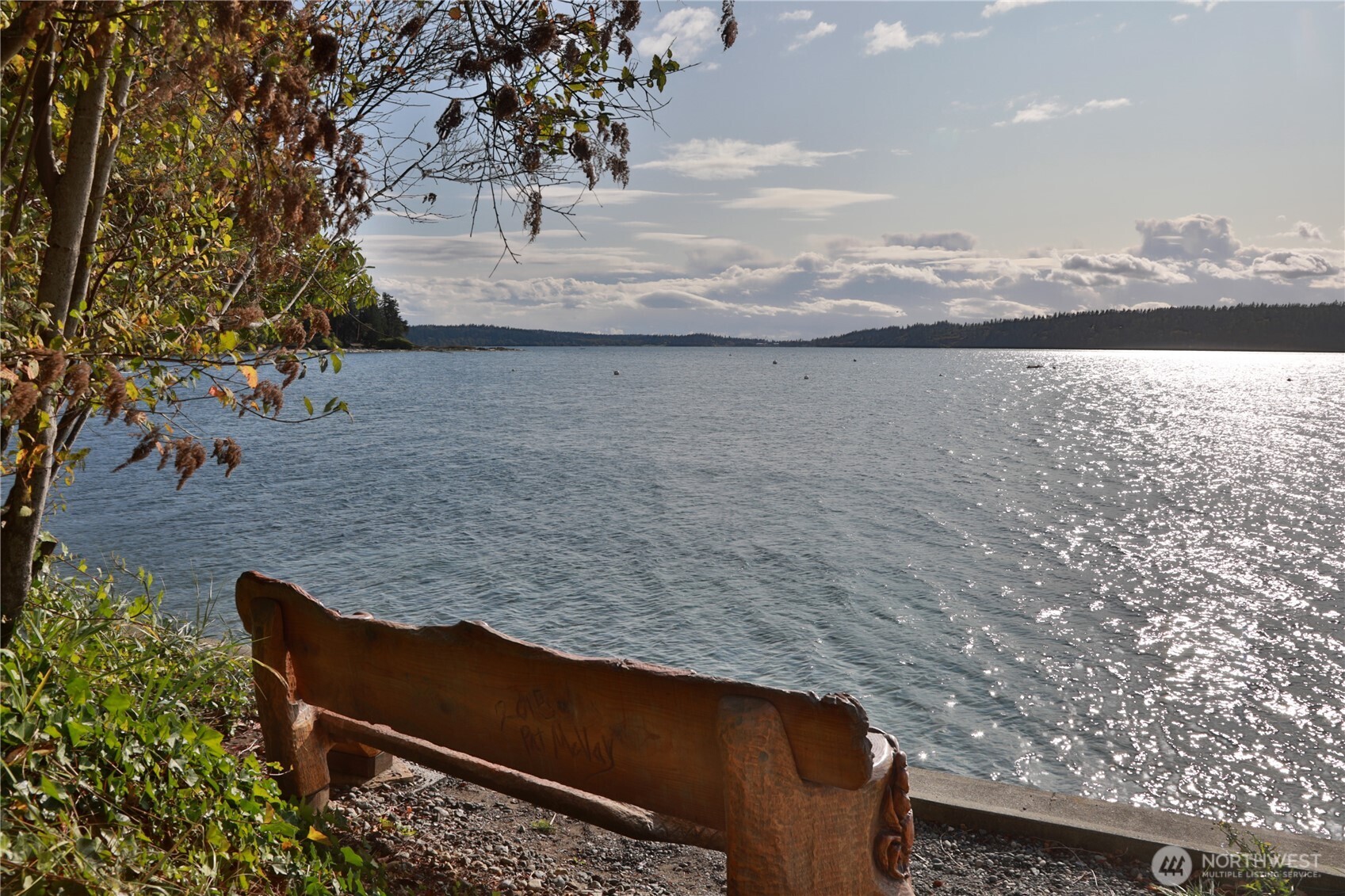 1899 Beverly Beach Road , Freeland, WA 98249