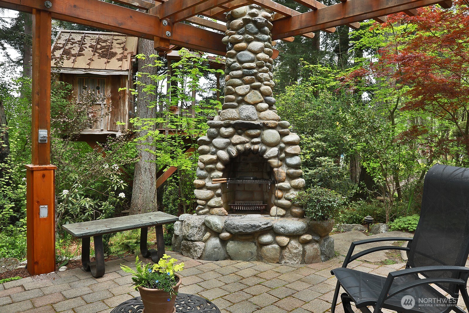 1899 Beverly Beach Road , Freeland, WA 98249