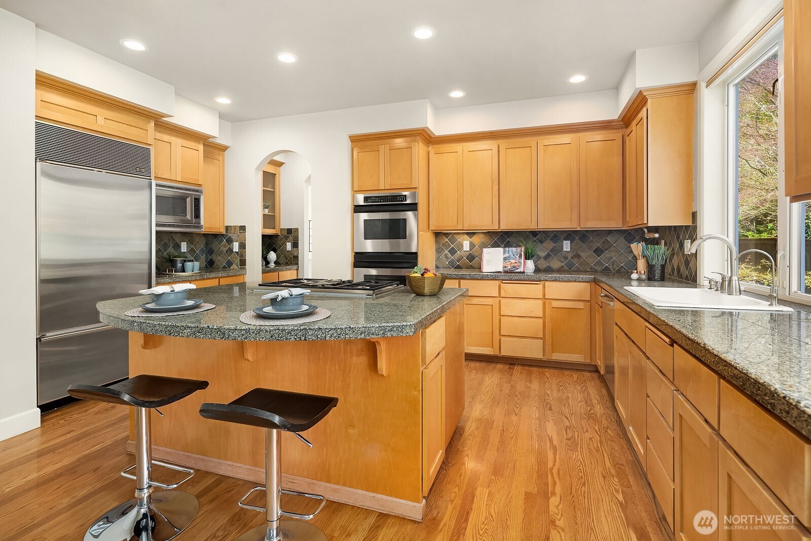 20522 NE 23rd Court , Sammamish, WA 98074