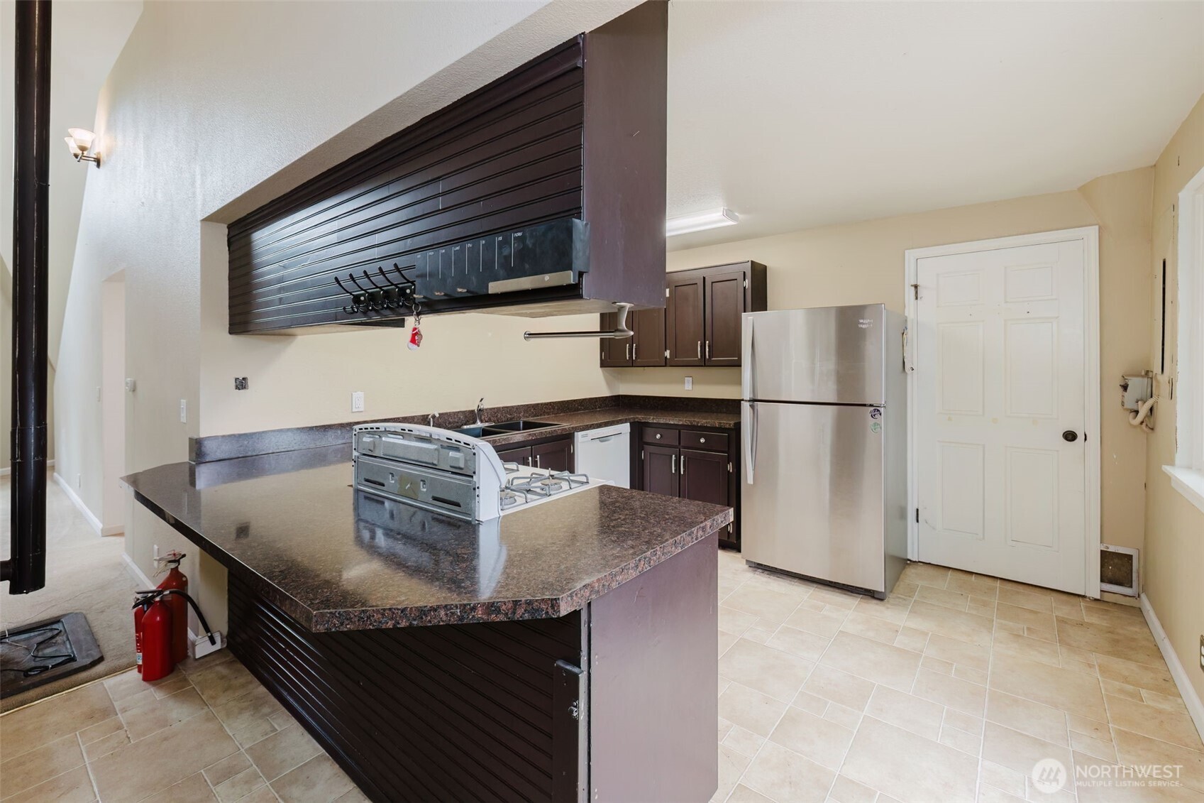 27299 Baywood Drive NE, Kingston, WA 98346