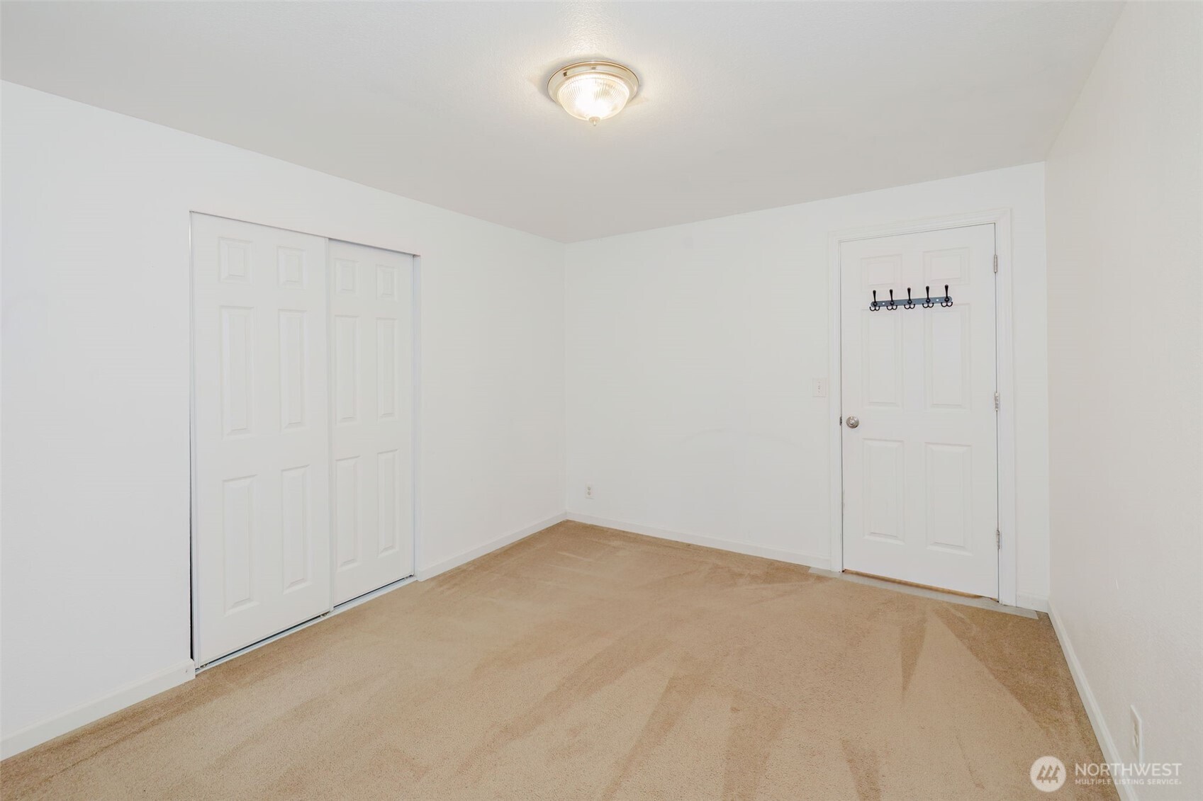 27299 Baywood Drive NE, Kingston, WA 98346