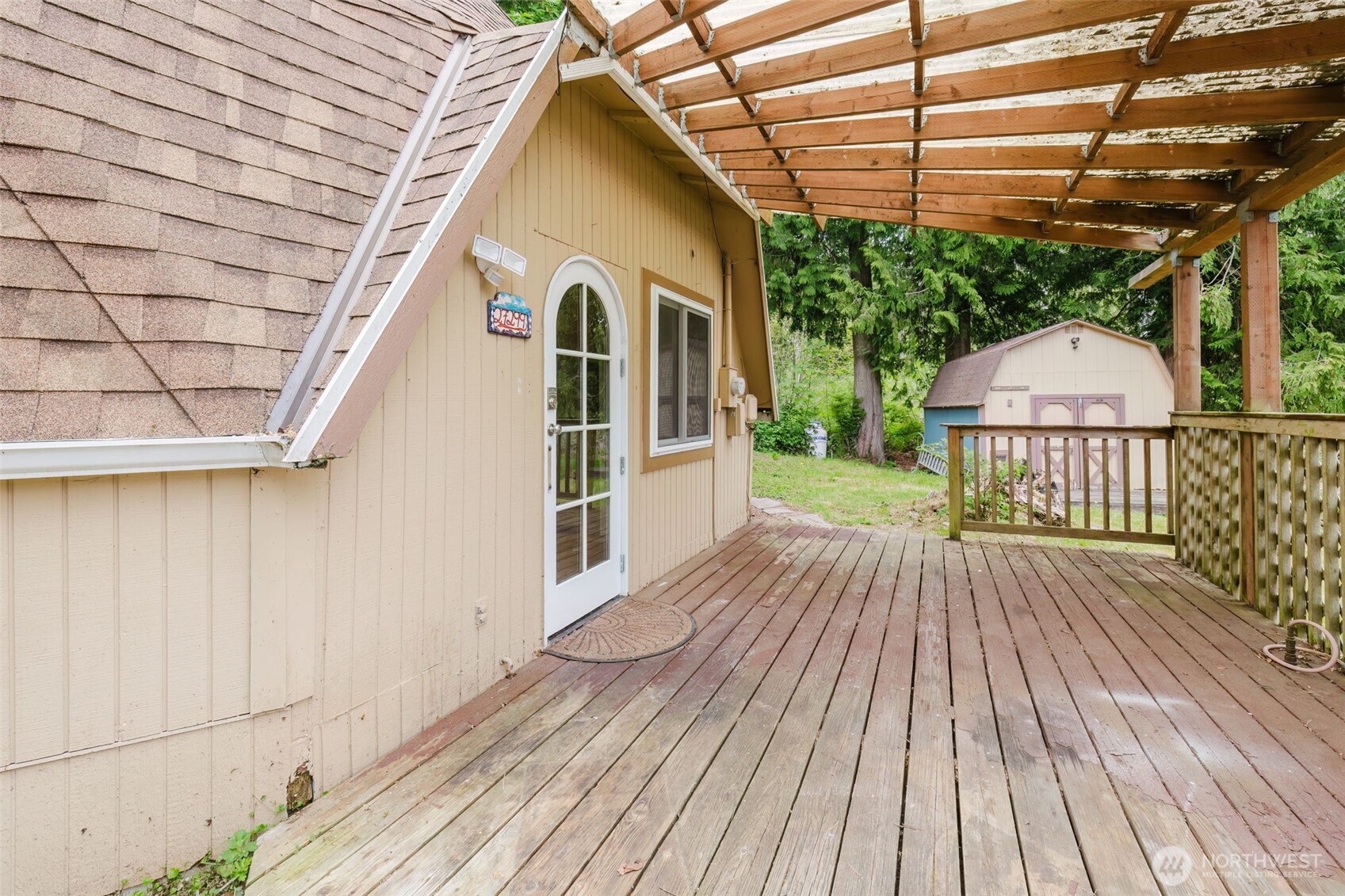 27299 Baywood Drive NE, Kingston, WA 98346