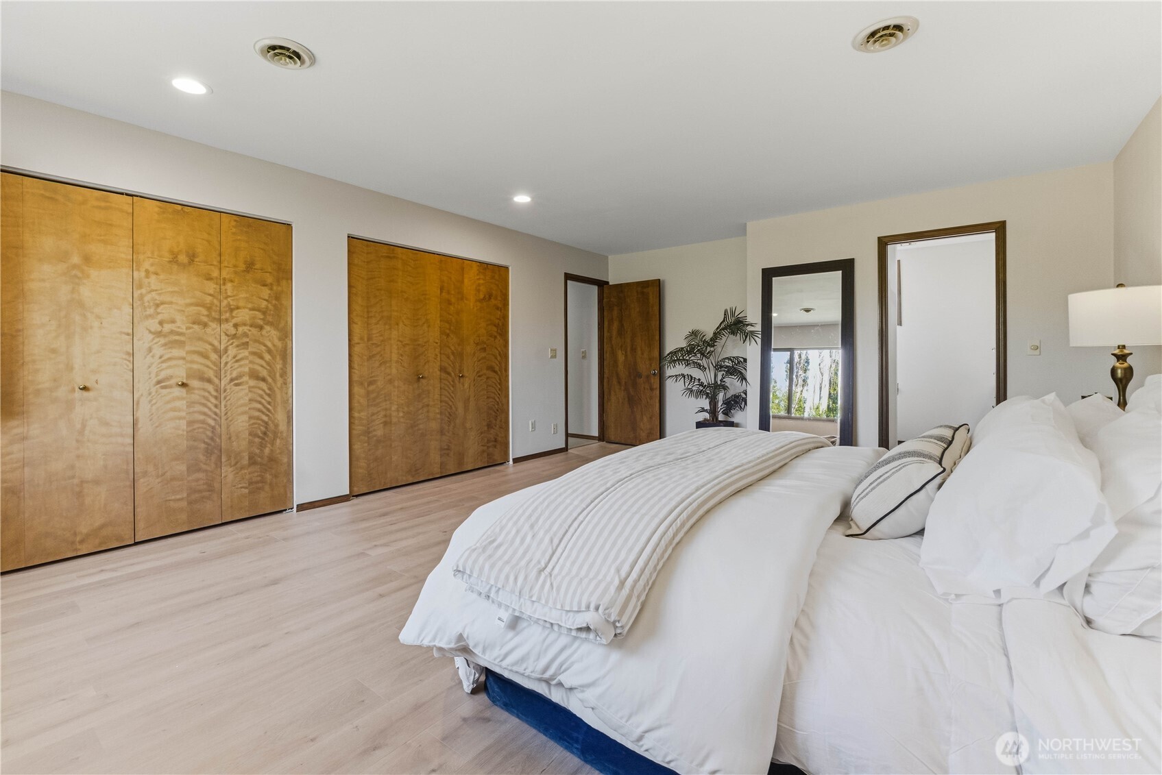 225 19th Street NE #20, East Wenatchee, WA 98802