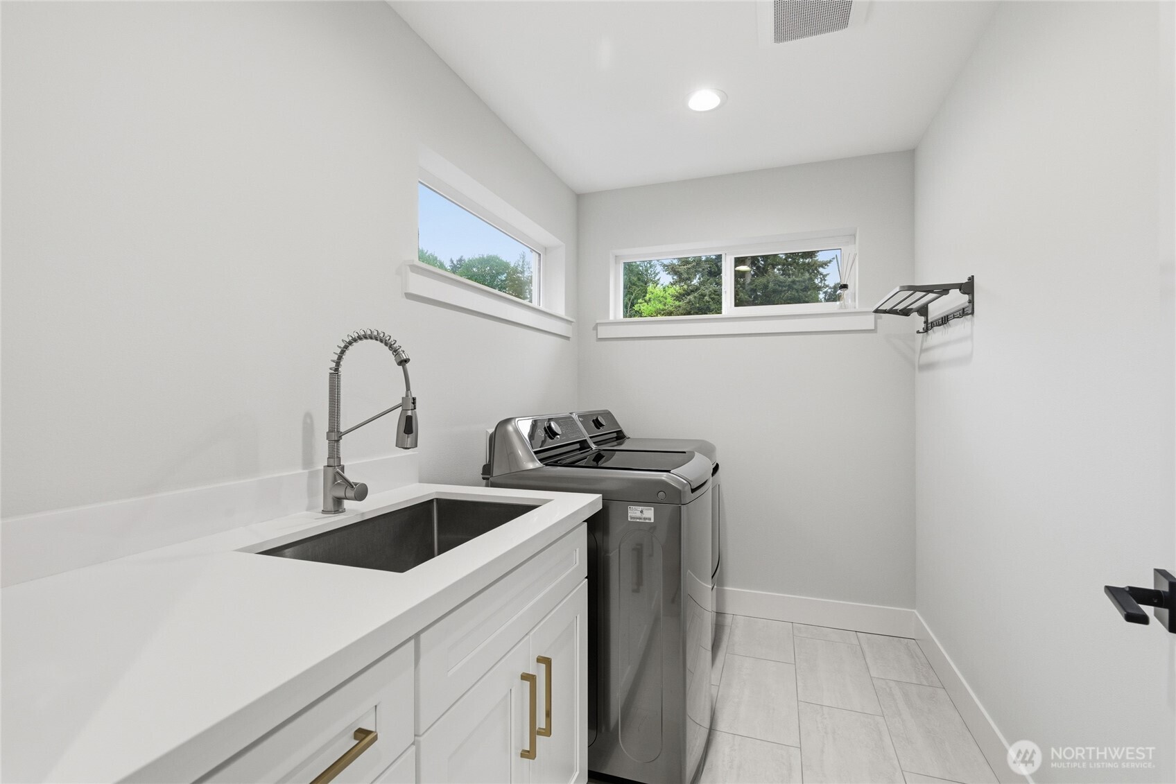 719 Edmonds Way , Edmonds, WA 98020