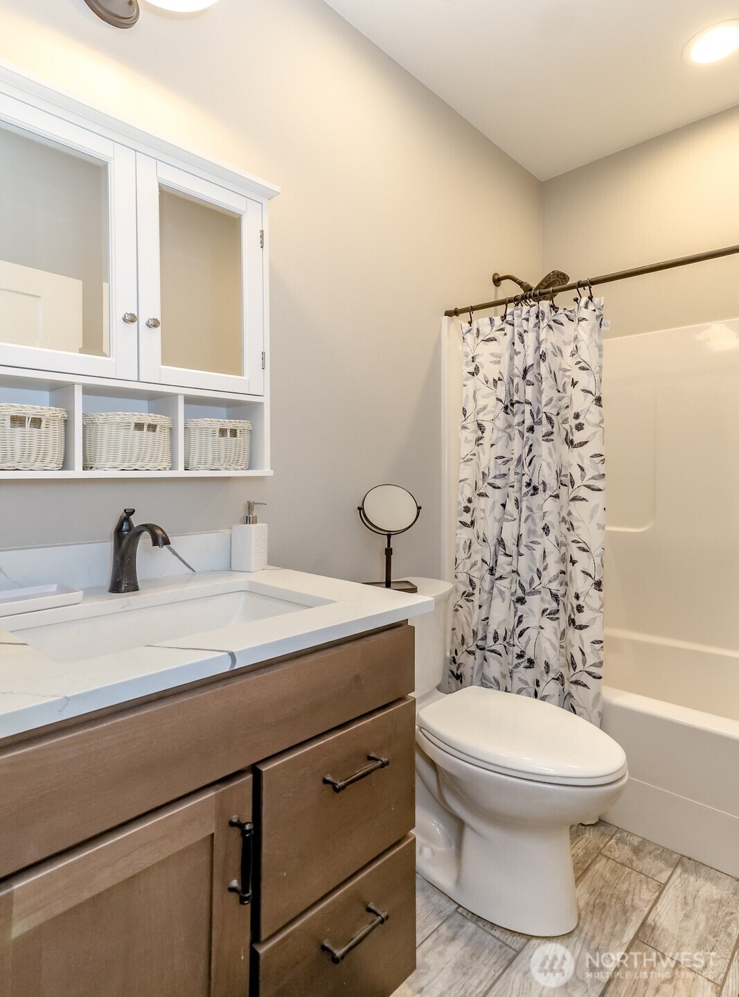161 Coal Avenue , Carbonado, WA 98323