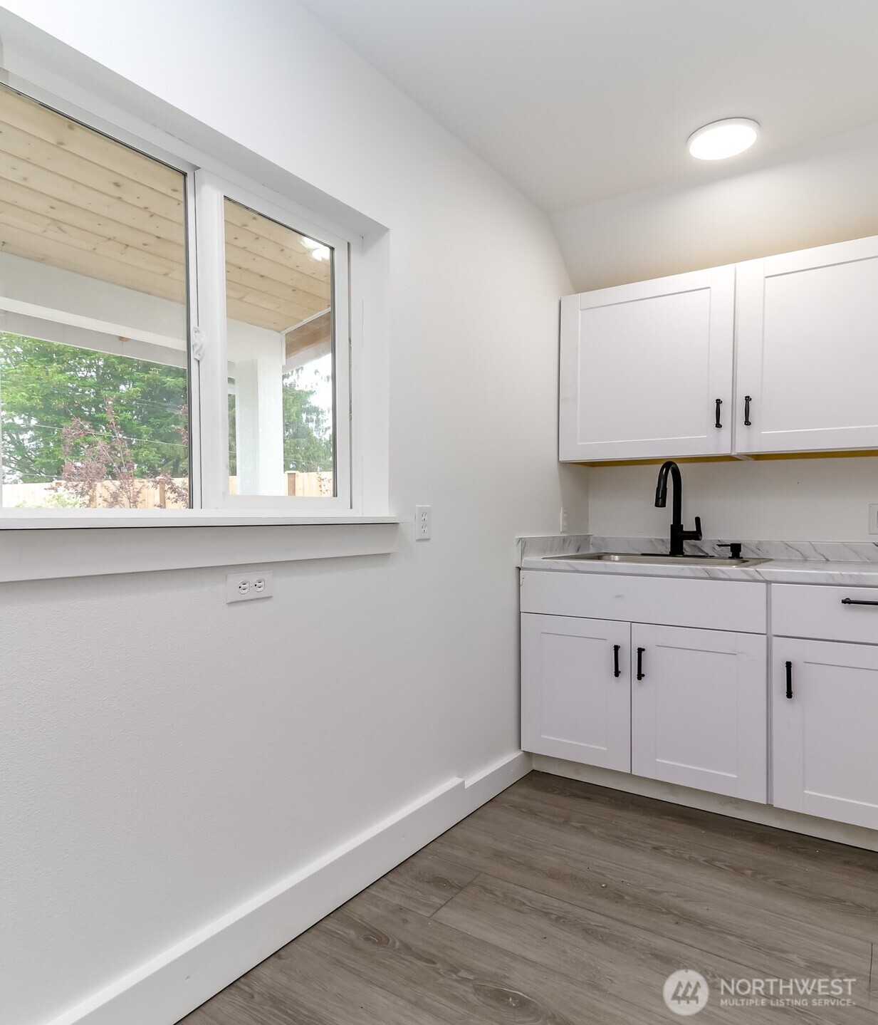 161 Coal Avenue , Carbonado, WA 98323