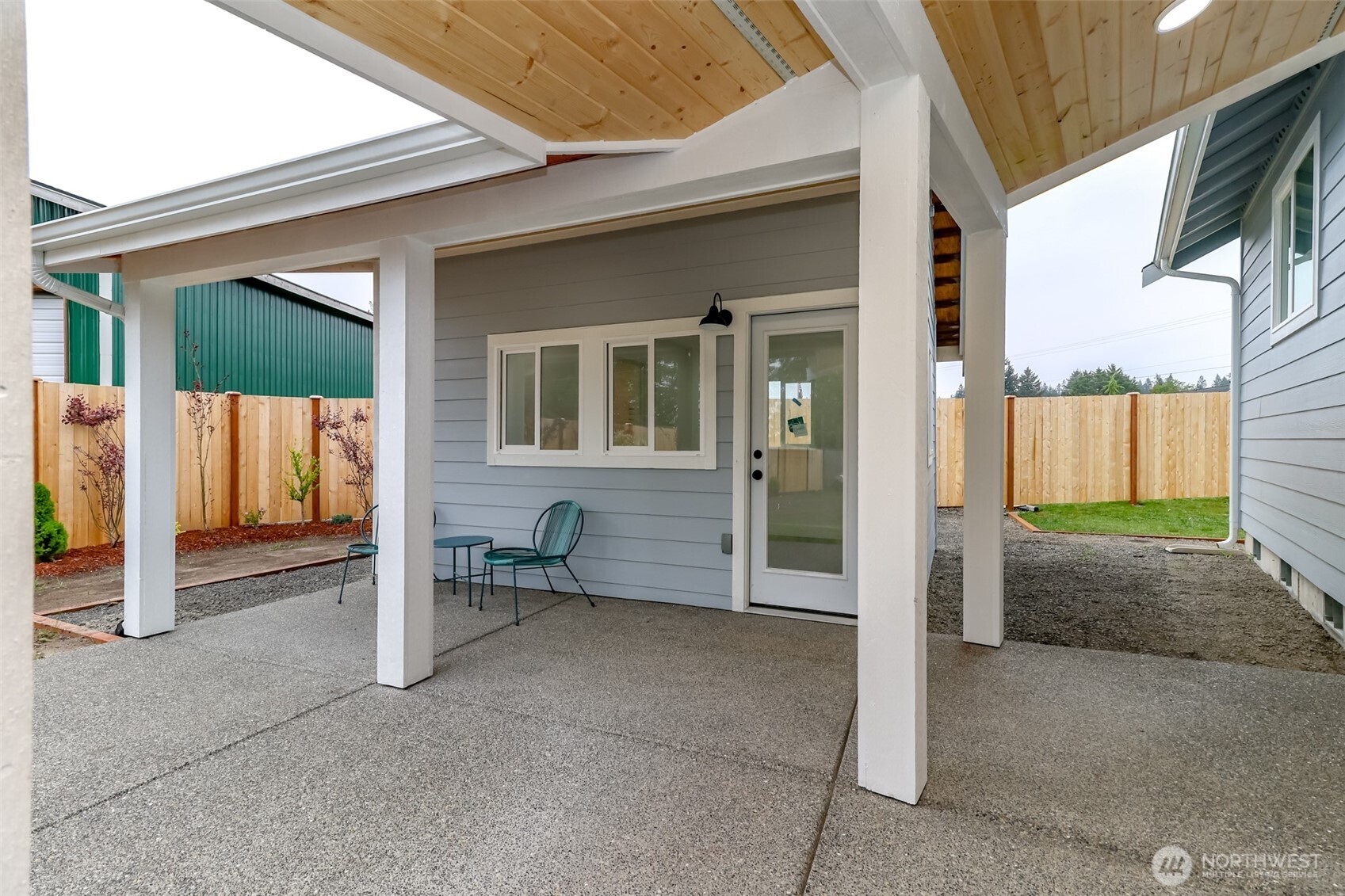 161 Coal Avenue , Carbonado, WA 98323
