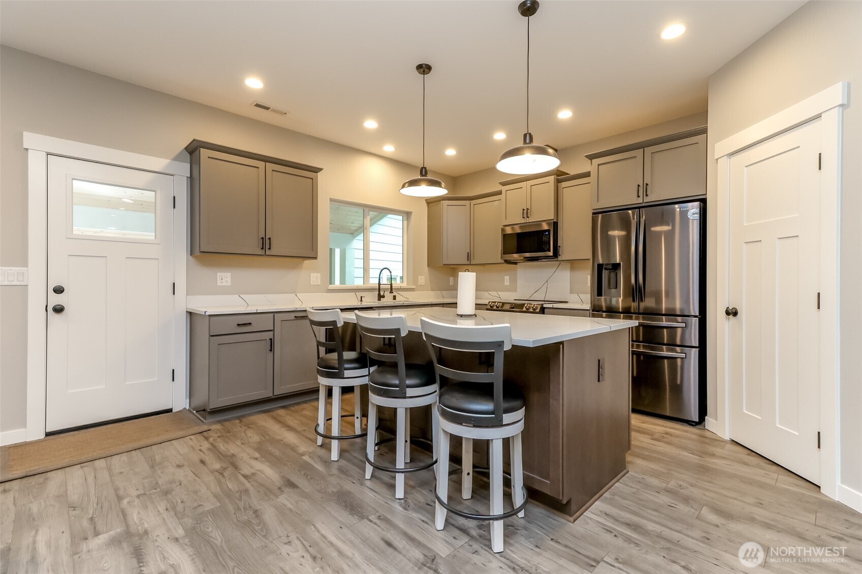 161 Coal Avenue , Carbonado, WA 98323