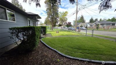 836 E 47TH , Tacoma, WA 98404 - Photo 2