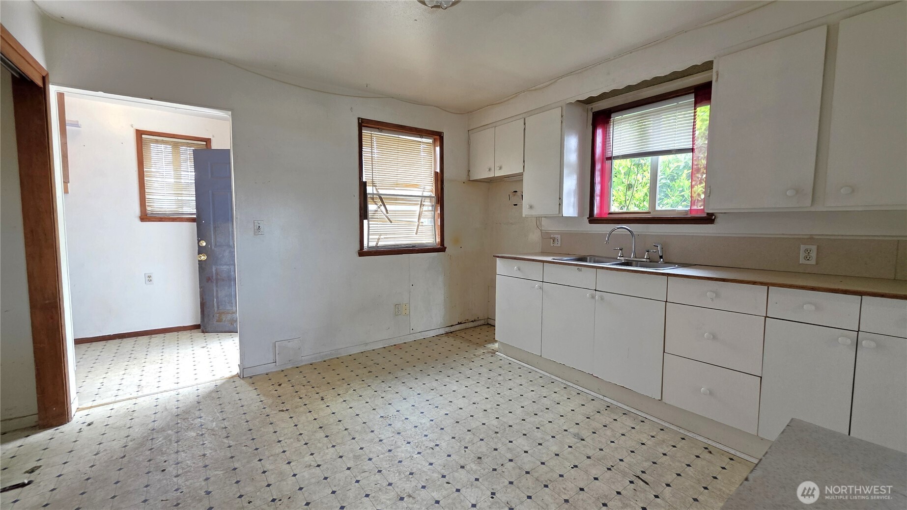 836 E 47TH , Tacoma, WA 98404
