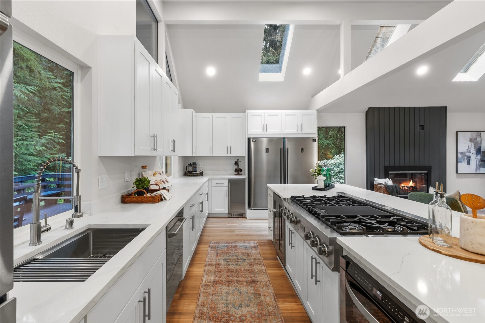 18126 NE 185th Place , Woodinville, WA 98077