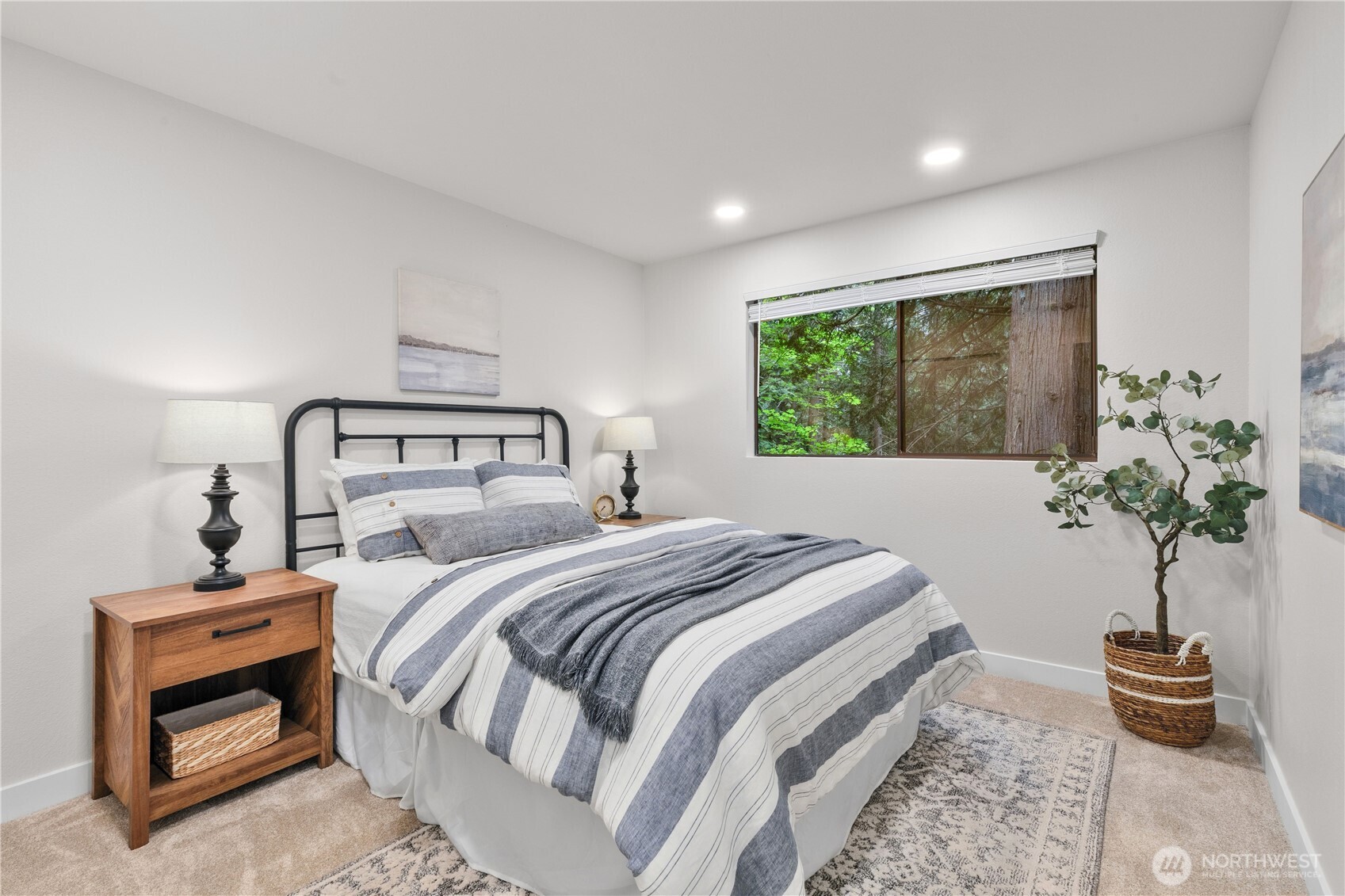 18126 NE 185th Place , Woodinville, WA 98077