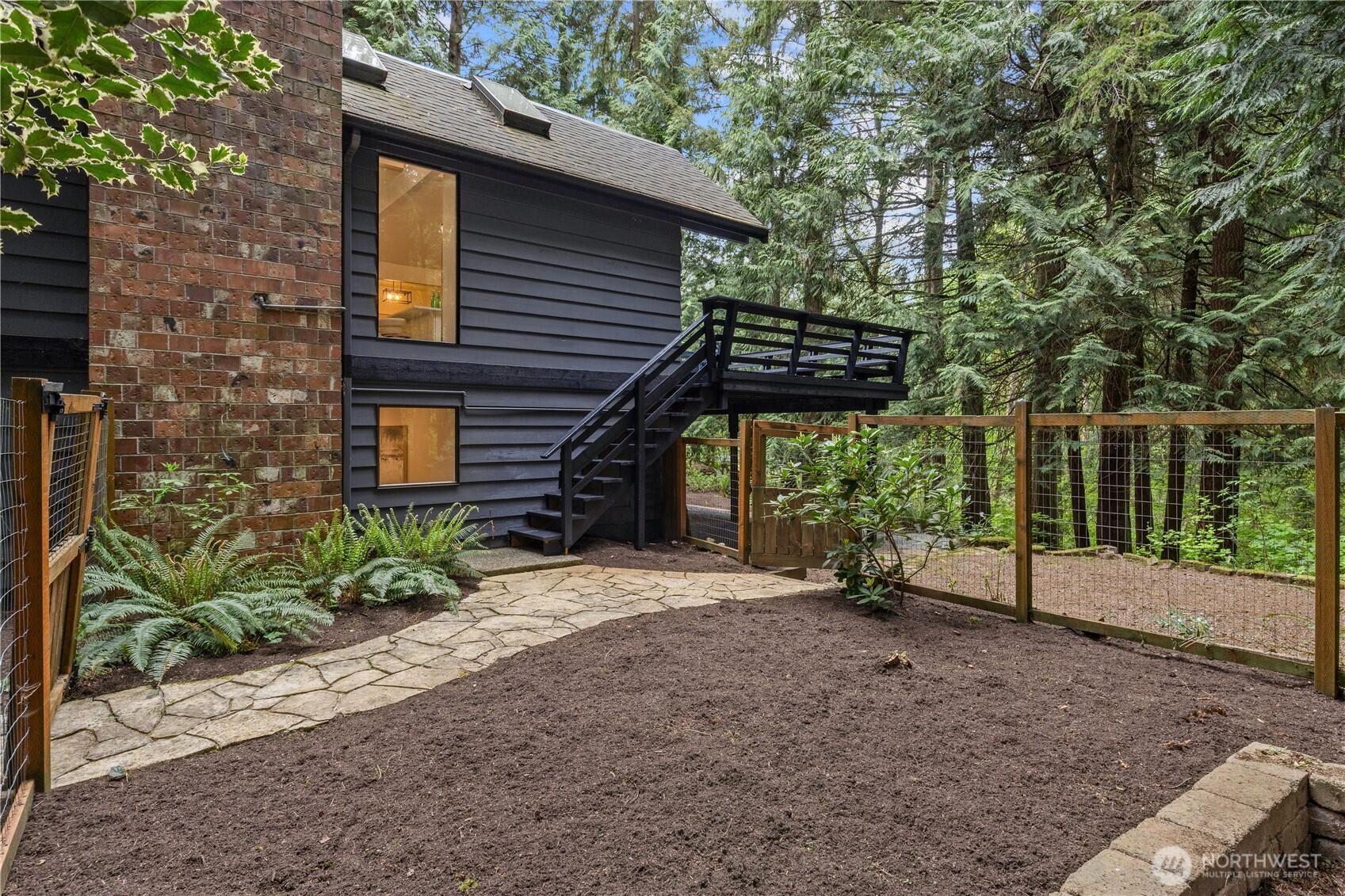 18126 NE 185th Place , Woodinville, WA 98077