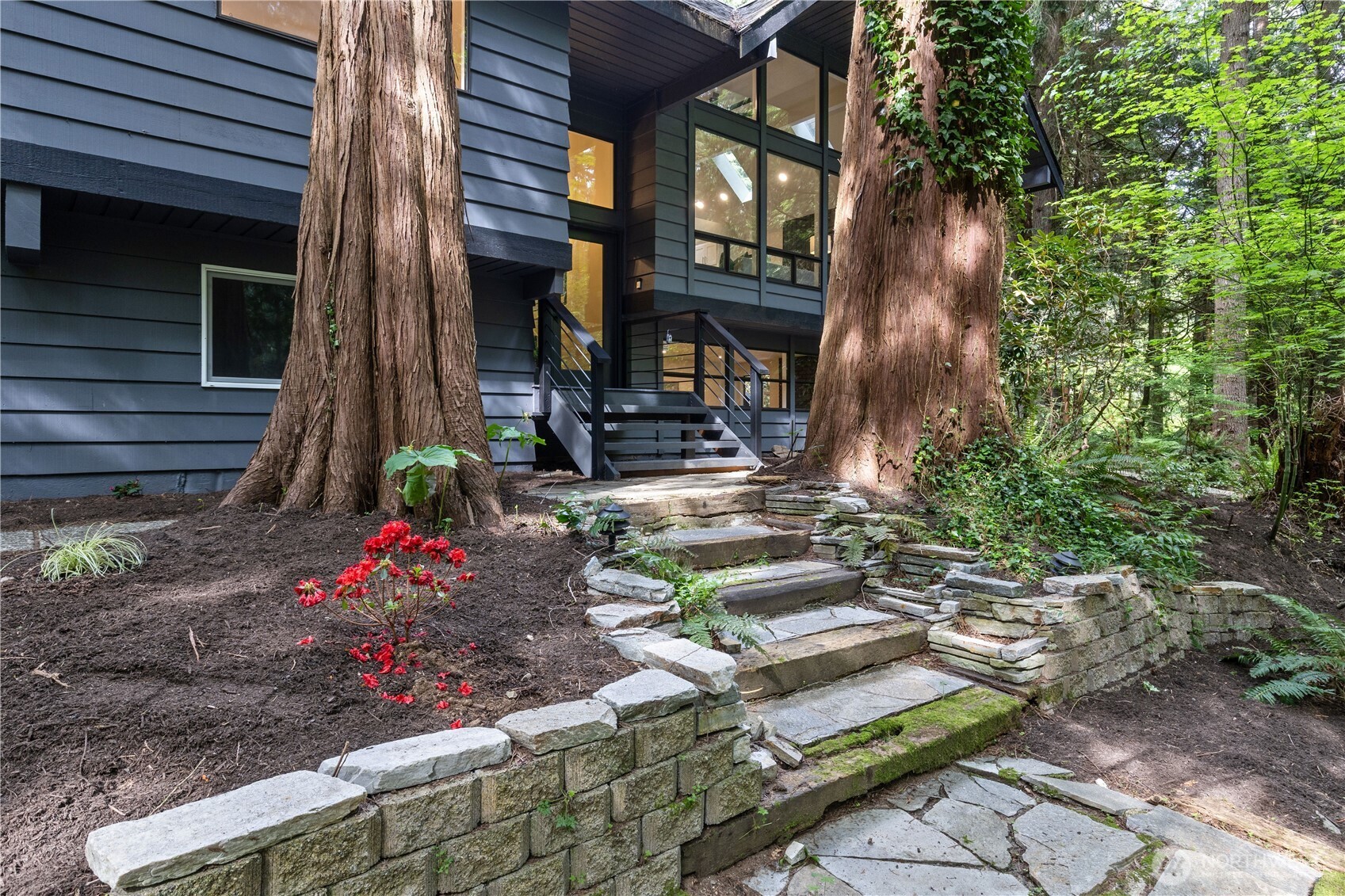 18126 NE 185th Place , Woodinville, WA 98077
