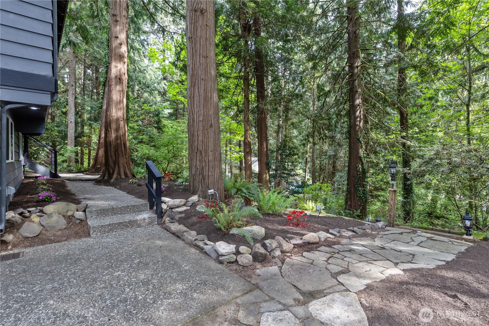 18126 NE 185th Place , Woodinville, WA 98077