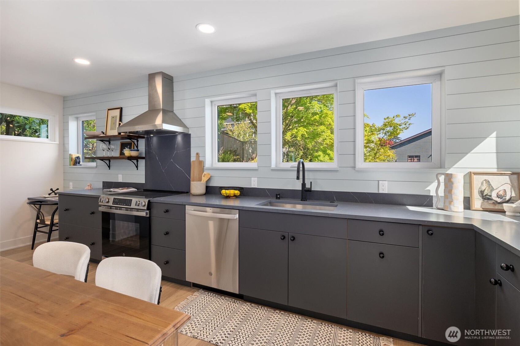 909 32nd Avenue S #C, Seattle, WA 98144