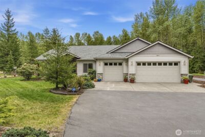 300 Riley Court , Toutle, WA 98649