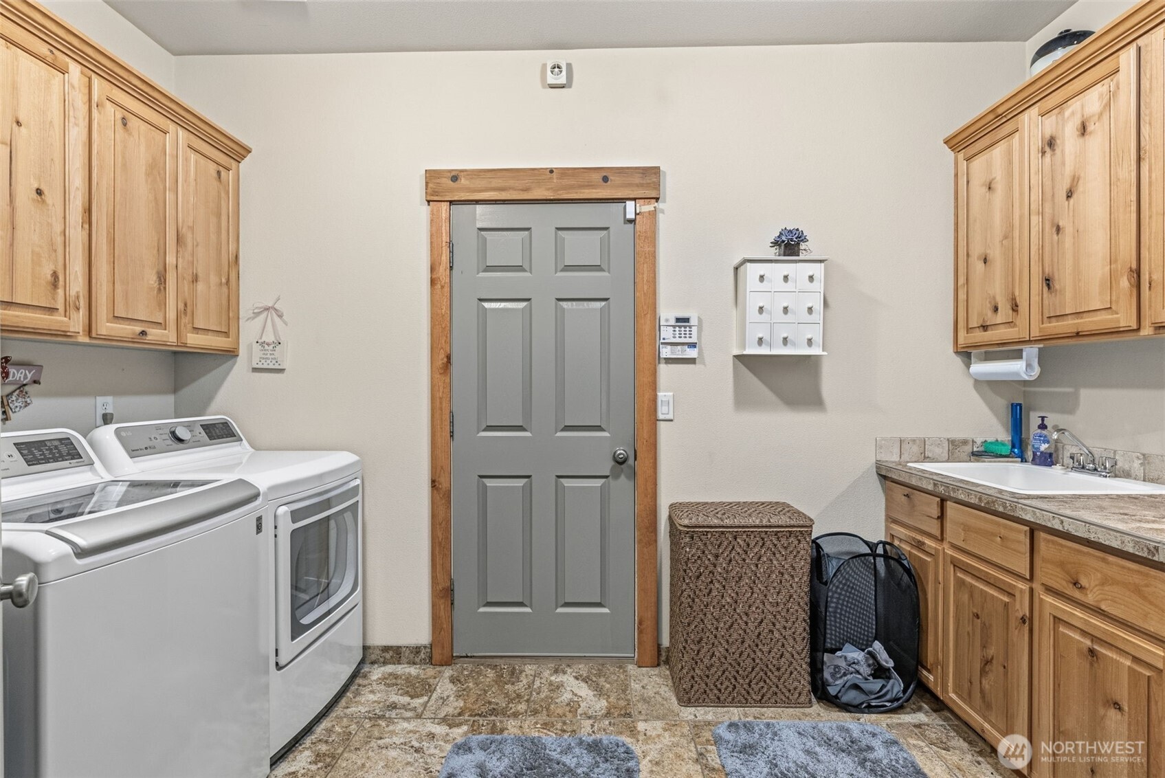 300 Riley Court , Toutle, WA 98649