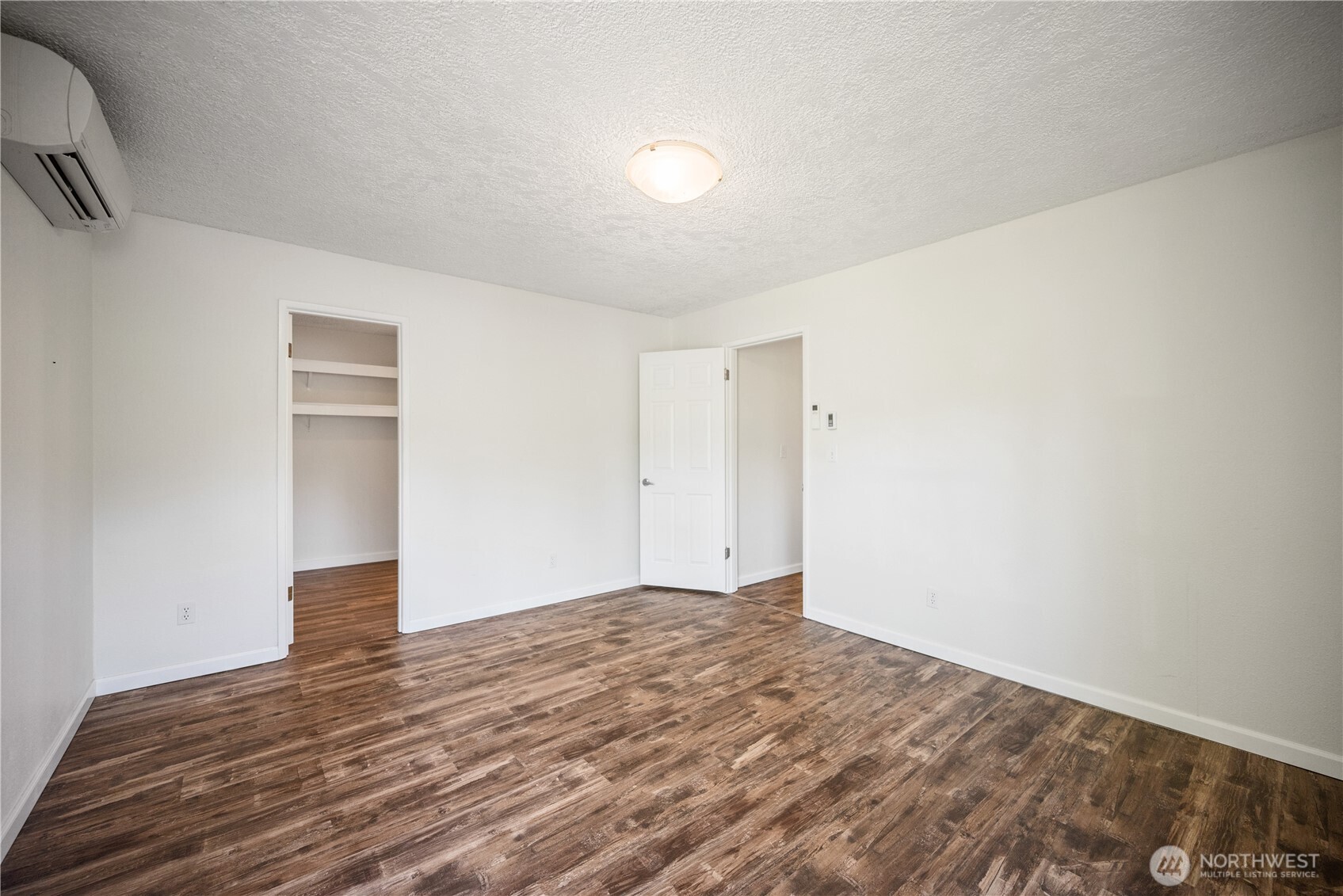2441 W Lynnwood Drive , Longview, WA 98632