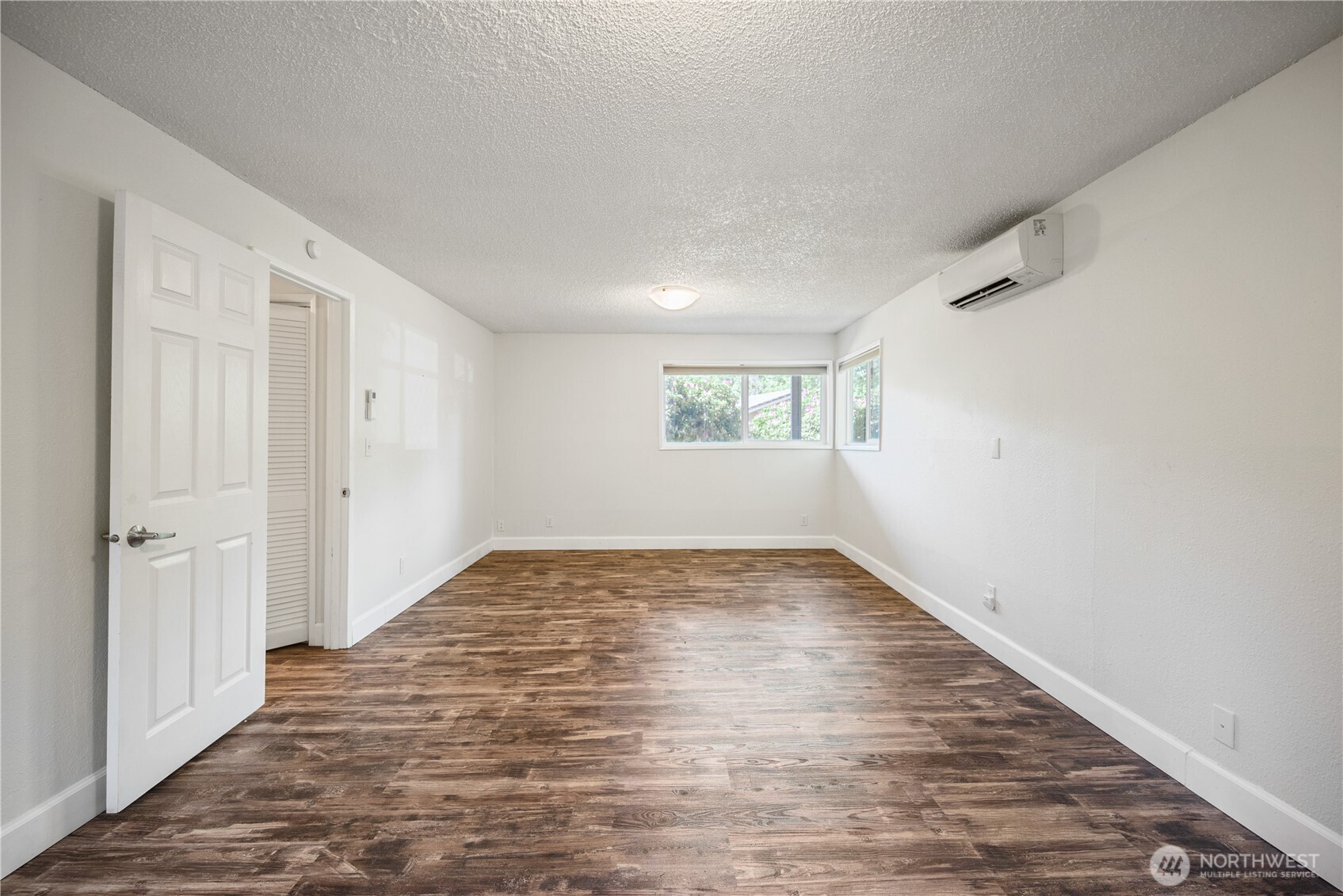 2441 W Lynnwood Drive , Longview, WA 98632