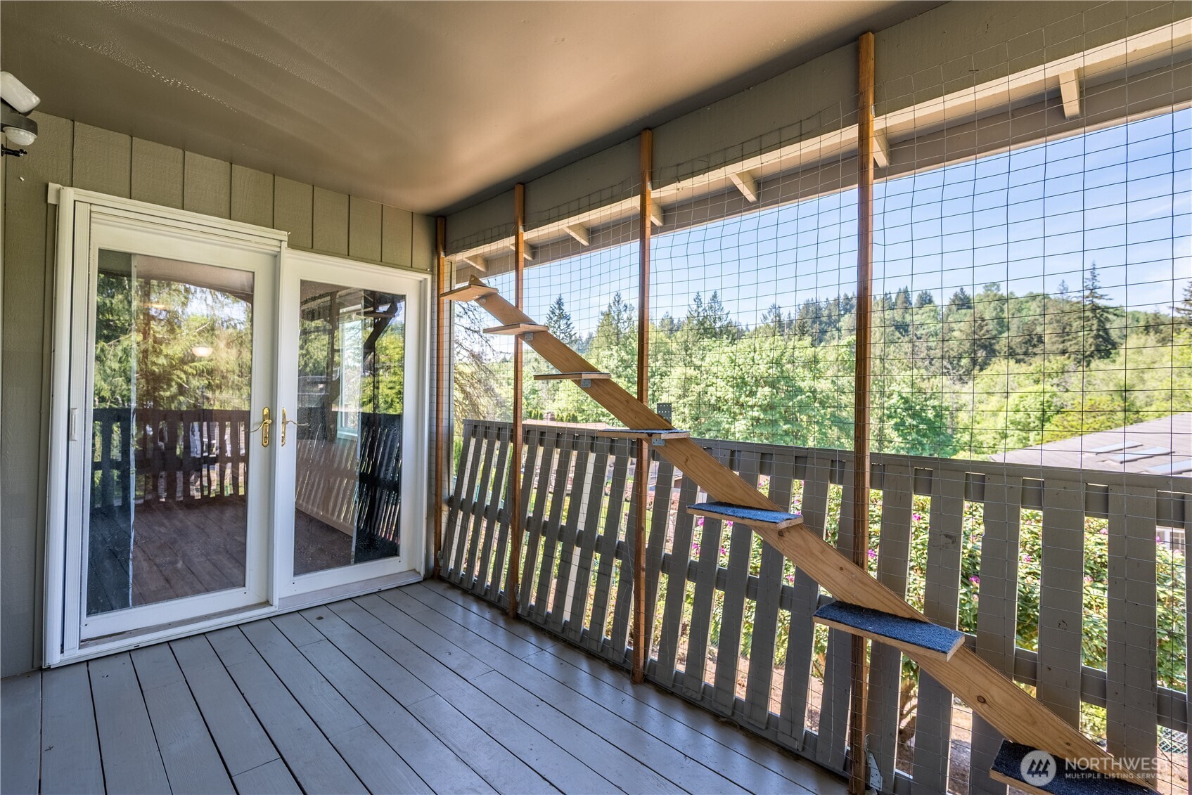 2441 W Lynnwood Drive , Longview, WA 98632