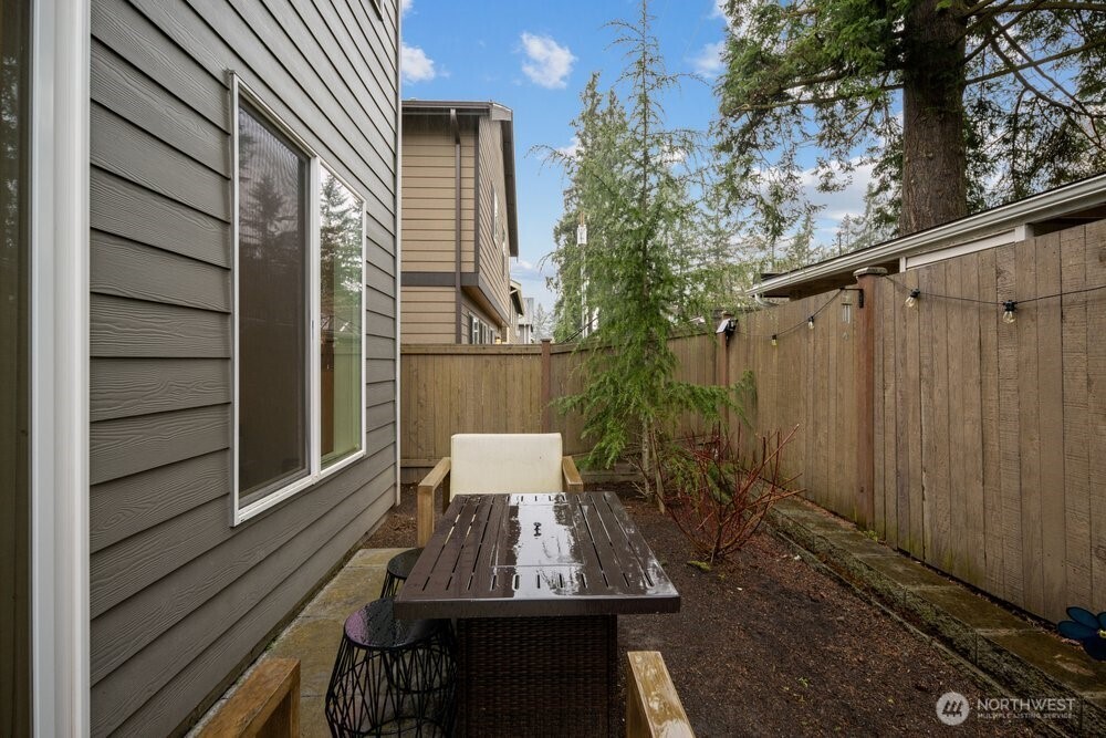 8609 244th Street SW #11, Edmonds, WA 98026