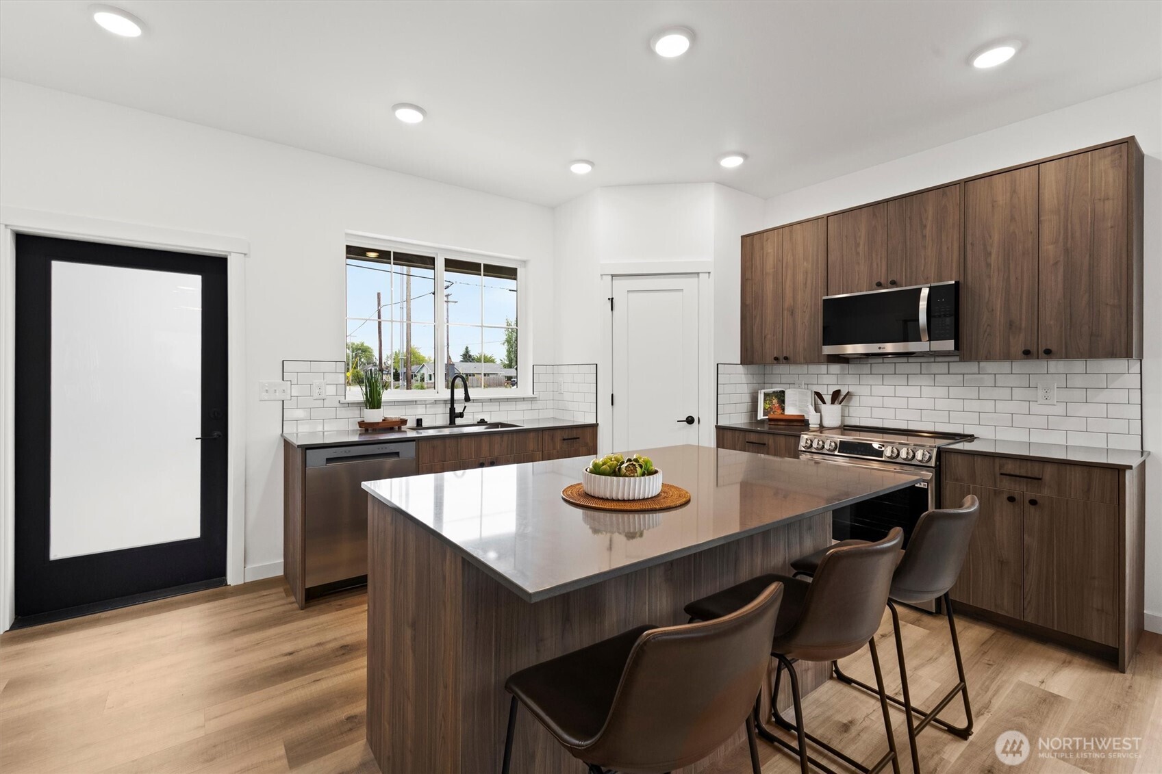 307 S 17th Street , Lynden, WA 98264