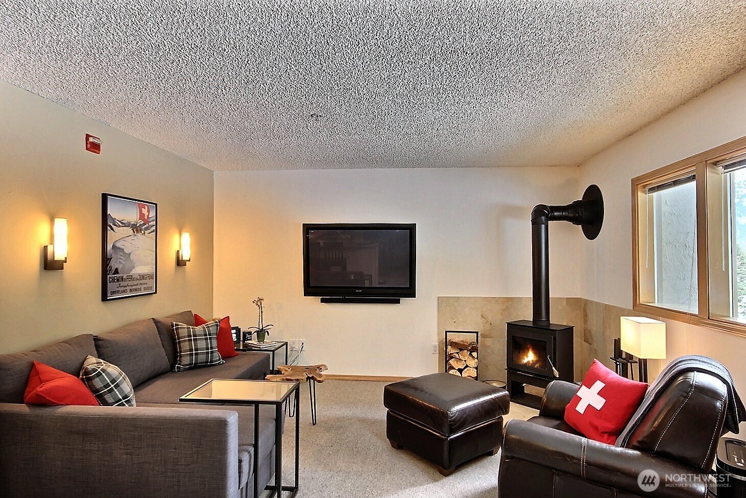 220 Tanner Way #C104, Snoqualmie Pass, WA 98068