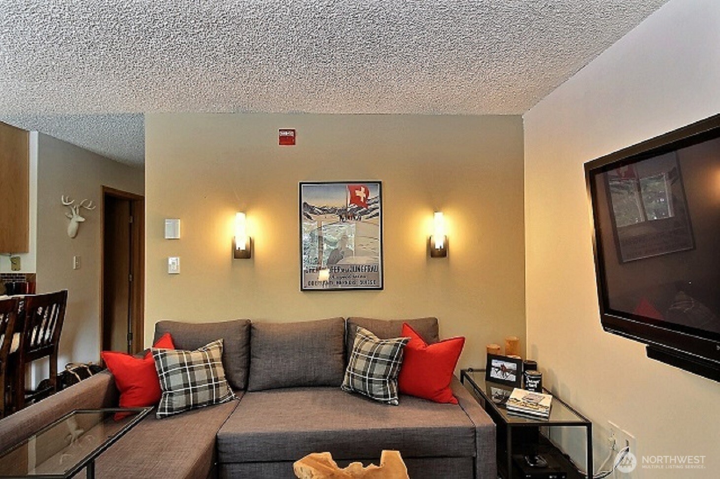 220 Tanner Way #C104, Snoqualmie Pass, WA 98068