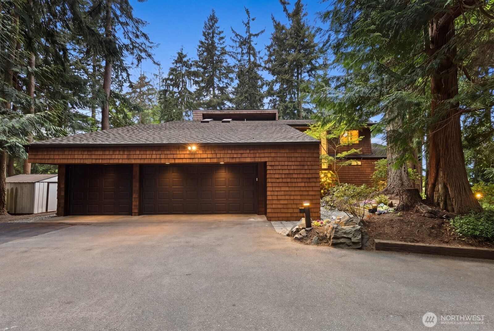 11730 Clearview Dr , Edmonds, WA 98026