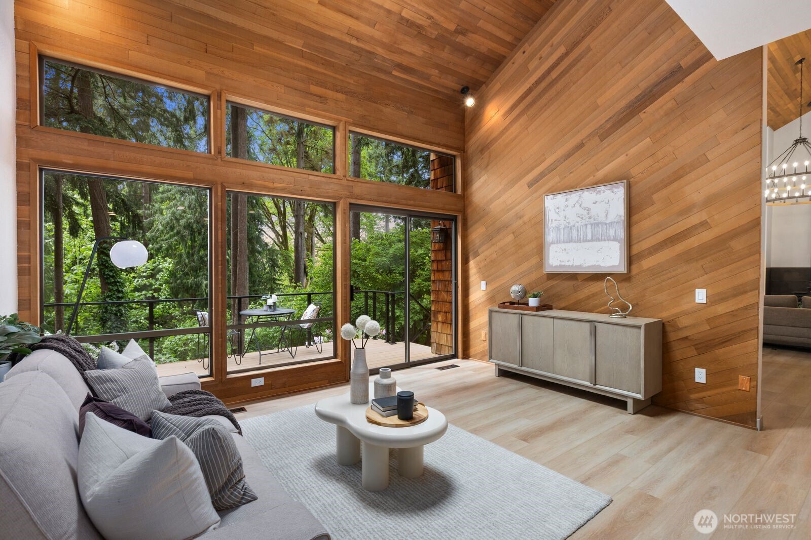 11730 Clearview Dr , Edmonds, WA 98026