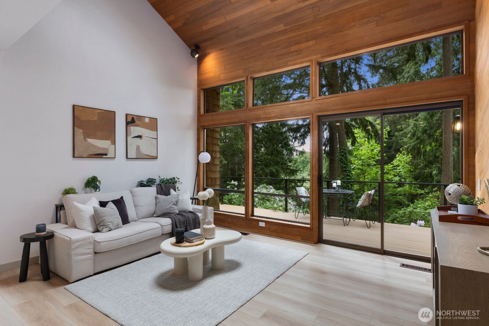 11730 Clearview Dr , Edmonds, WA 98026