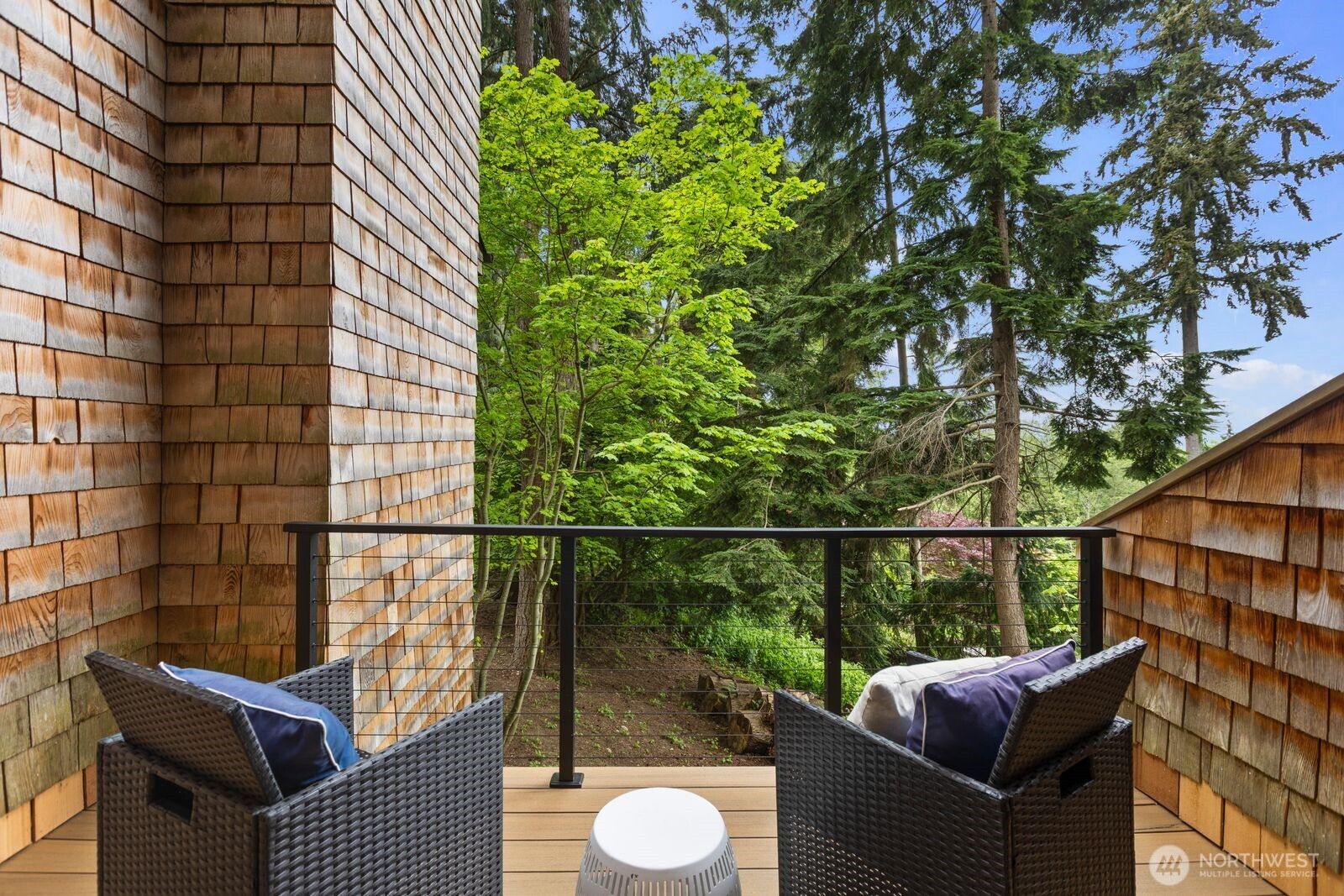 11730 Clearview Dr , Edmonds, WA 98026