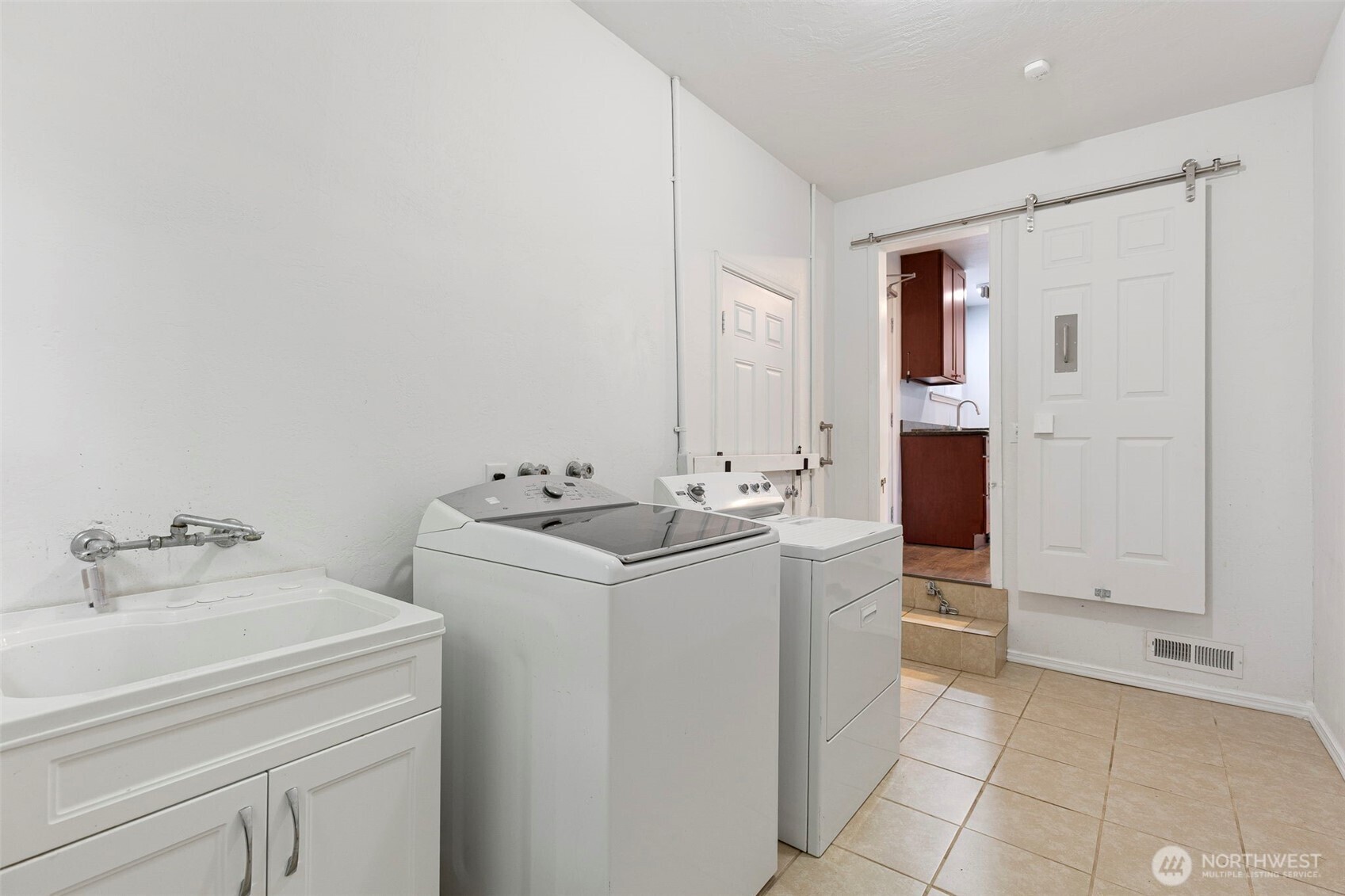 3309 Pine Road , Bremerton, WA 98310-2129