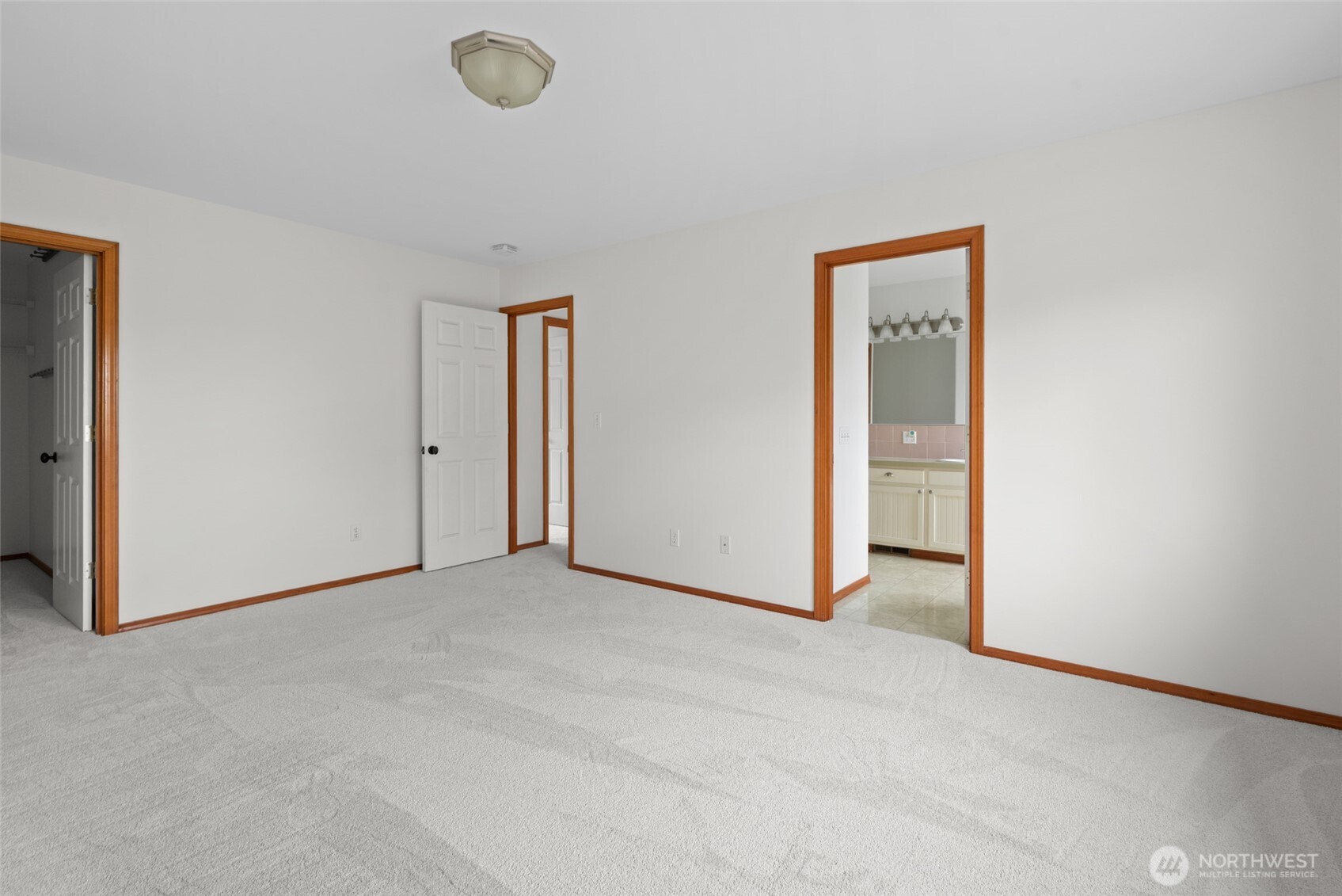 701 NW Krueger Street , Coupeville, WA 98239