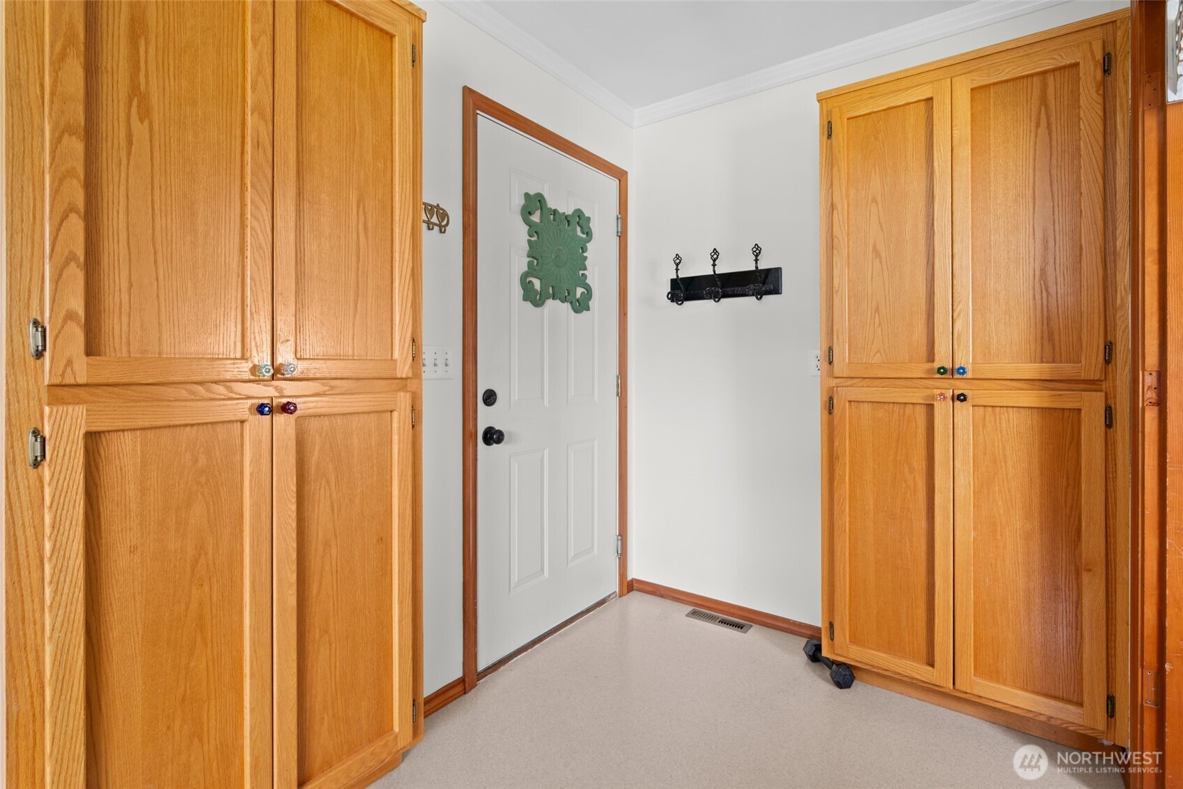 701 NW Krueger Street , Coupeville, WA 98239