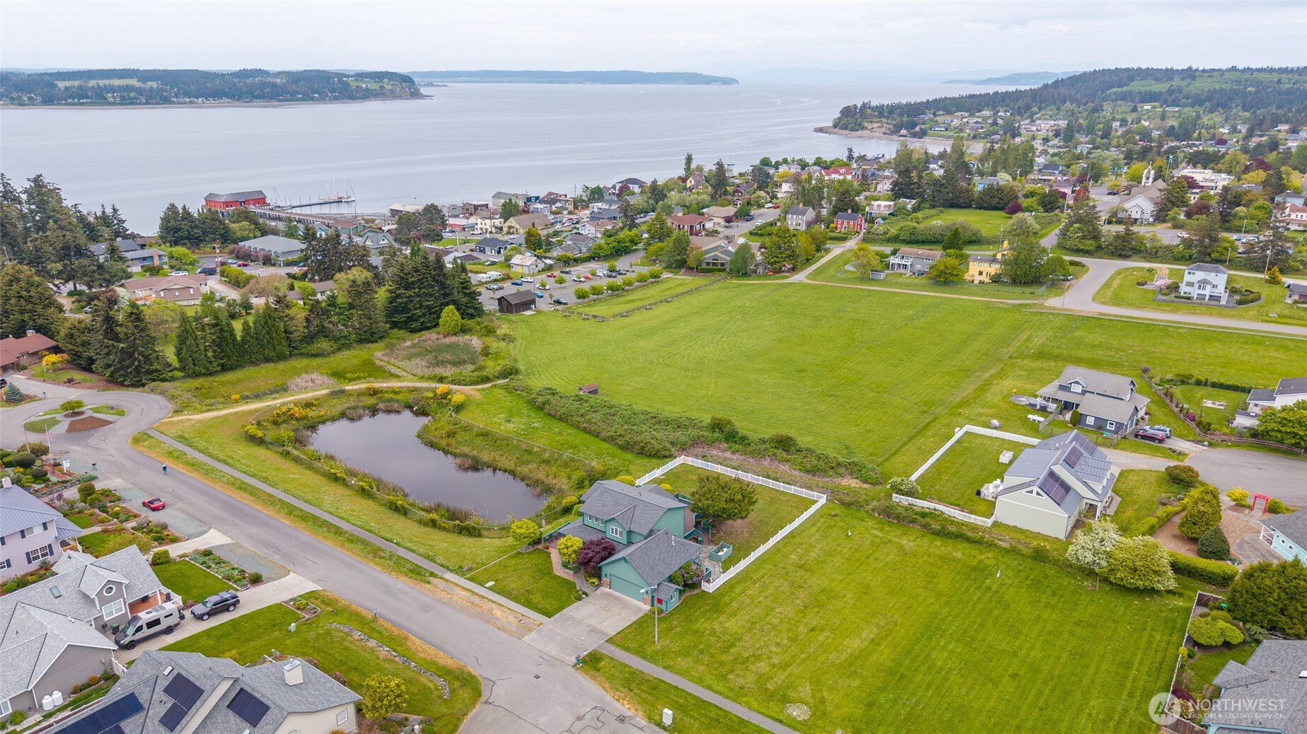 701 NW Krueger Street , Coupeville, WA 98239