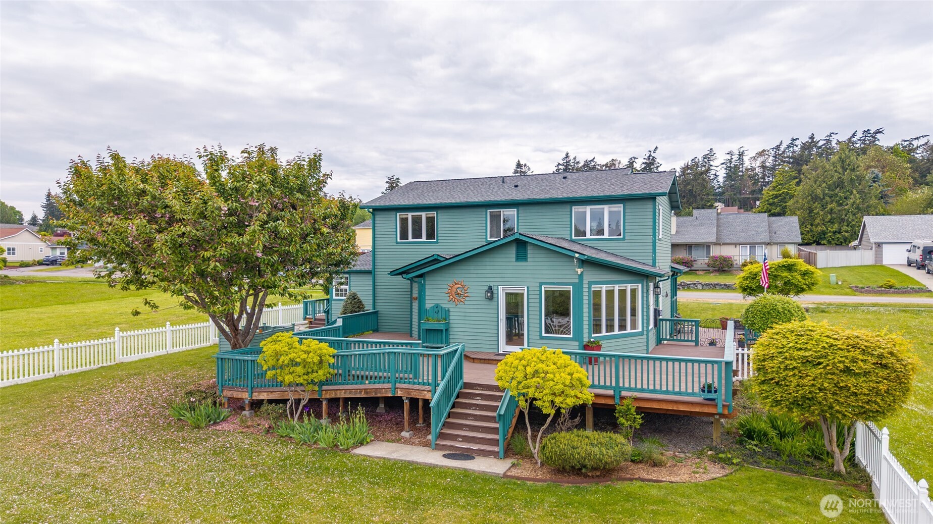 701 NW Krueger Street , Coupeville, WA 98239
