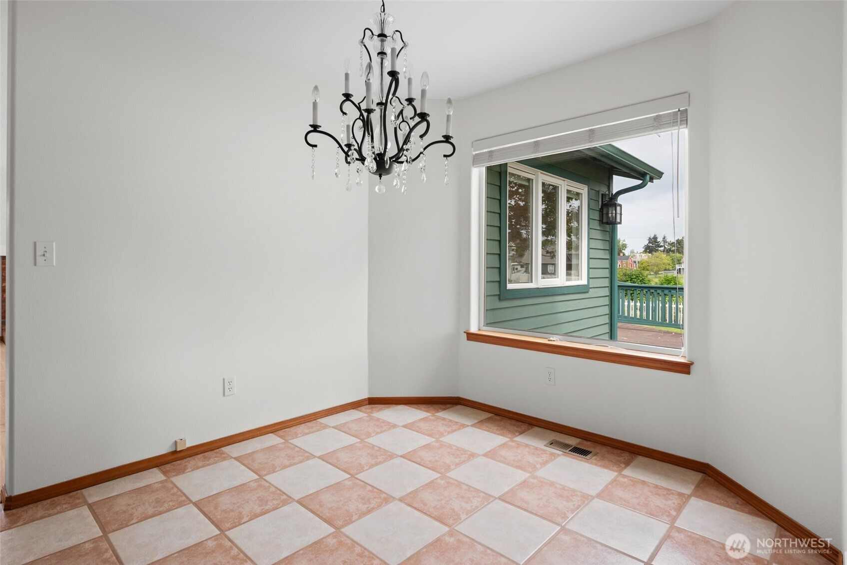701 NW Krueger Street , Coupeville, WA 98239