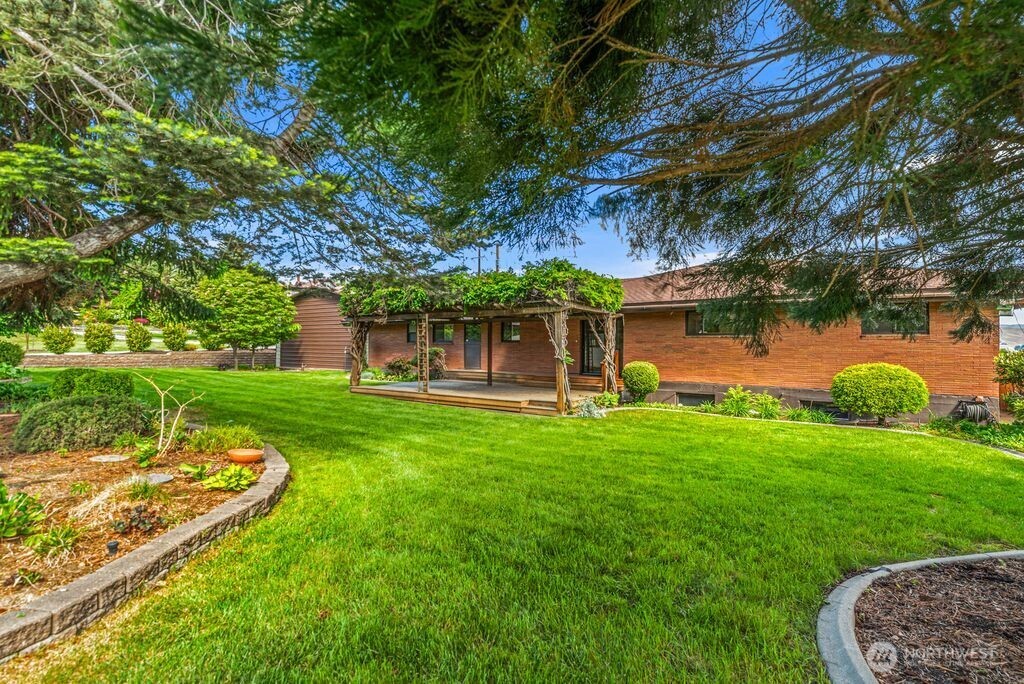1909 Springwater Avenue , Wenatchee, WA 98801