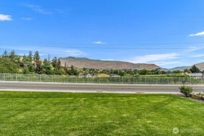 1909 Springwater Avenue , Wenatchee, WA 98801 - Photo 34