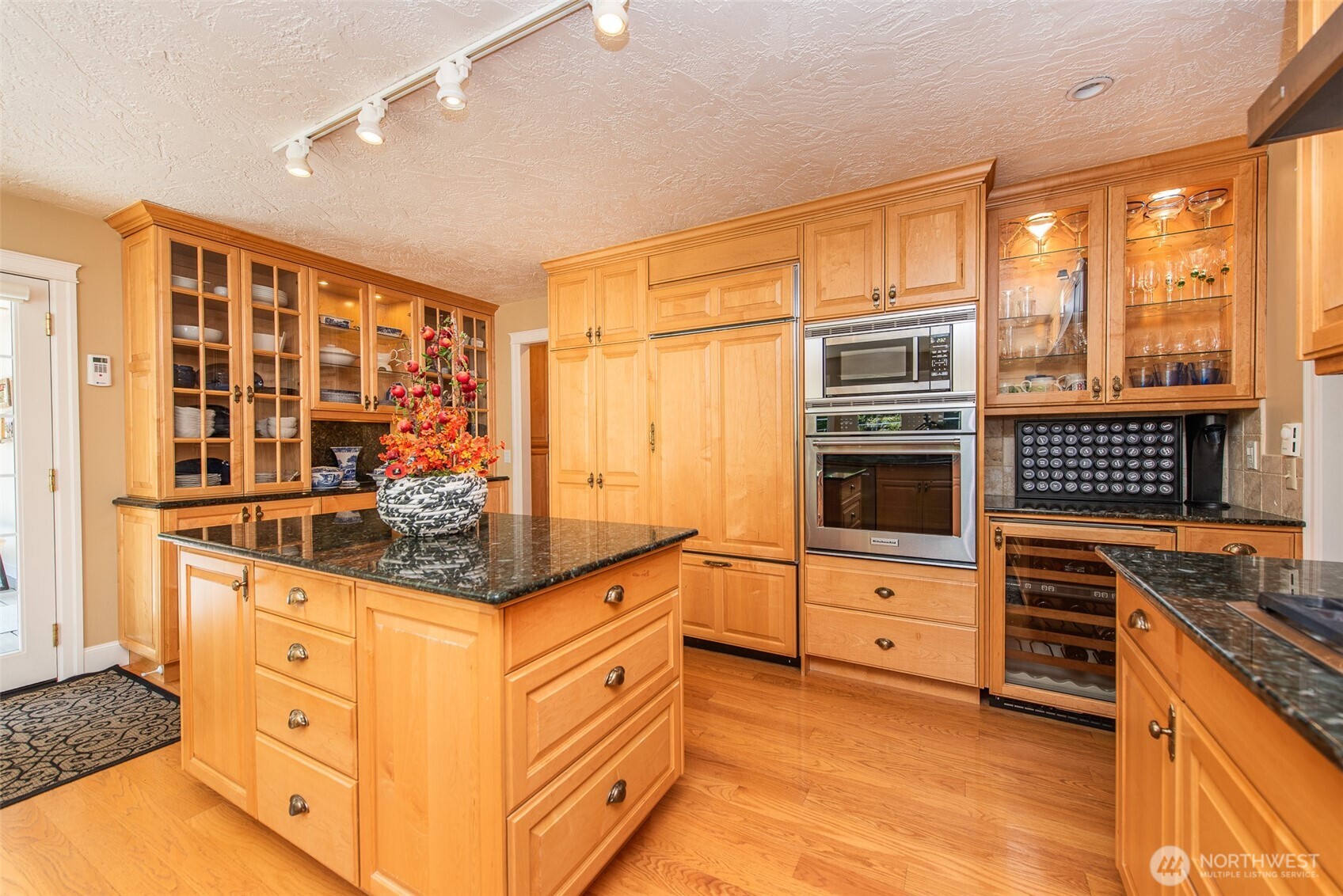 1544 Mount Pleasant Road , Port Angeles, WA 98362