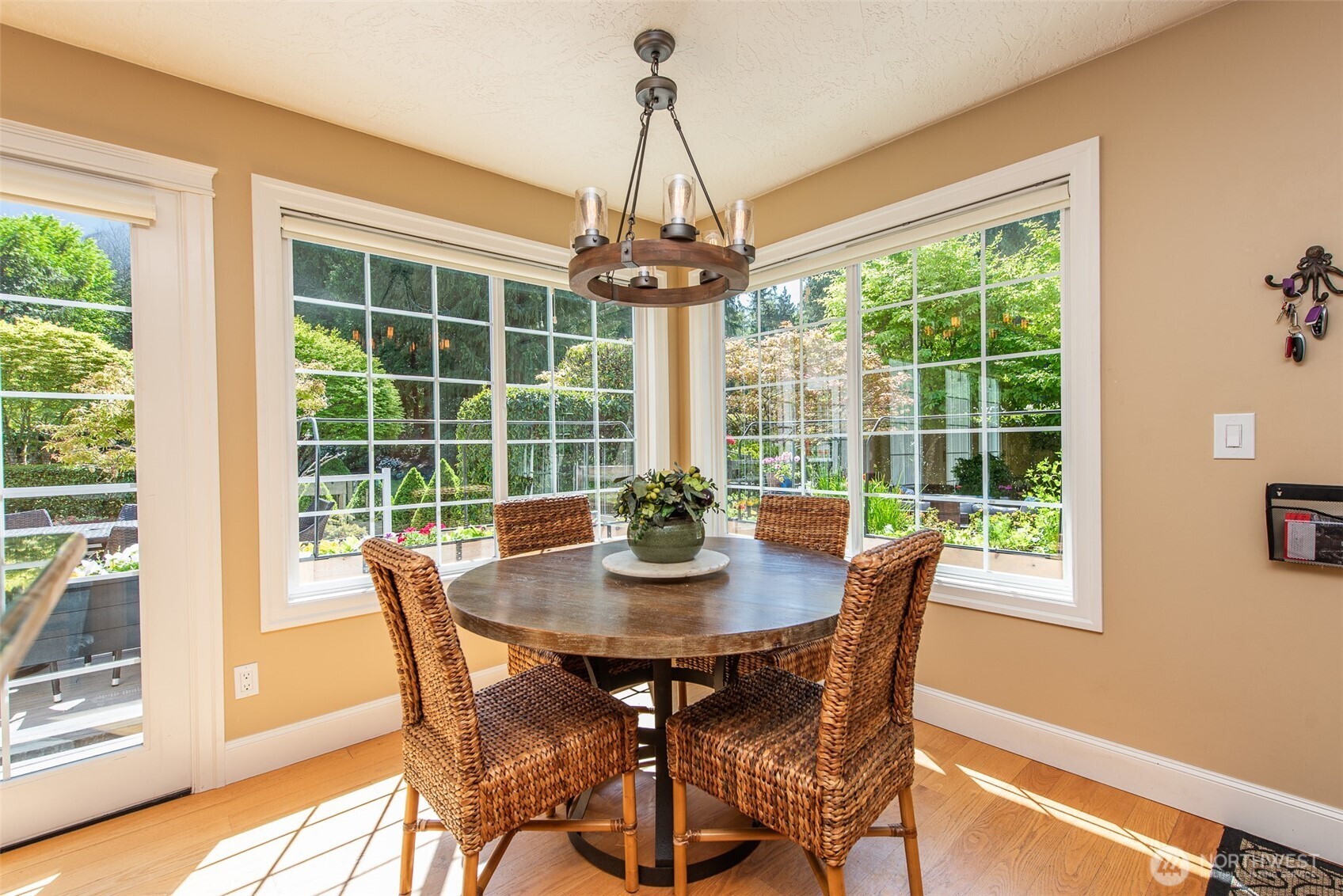 1544 Mount Pleasant Road , Port Angeles, WA 98362