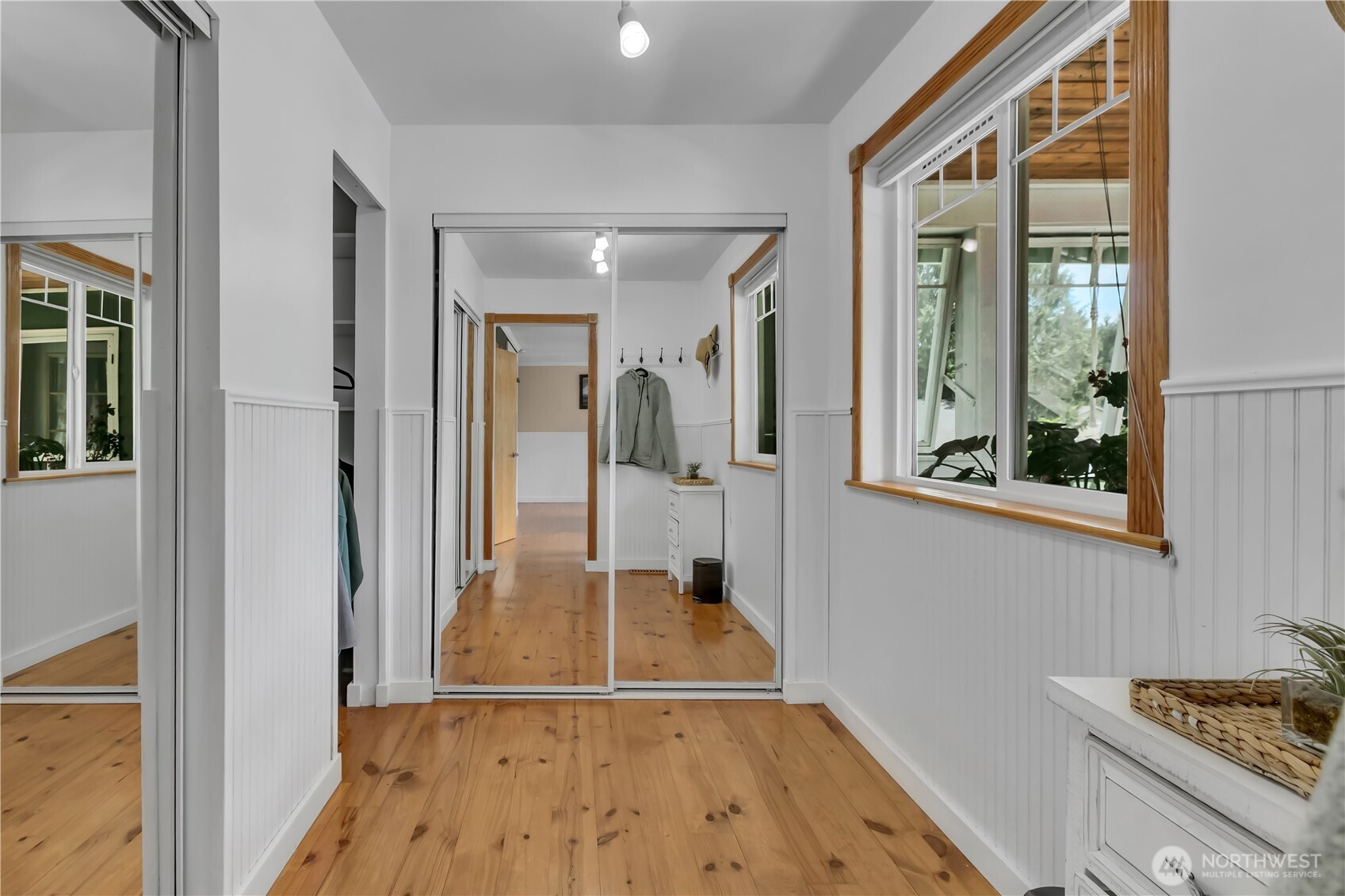 7009 E Dakota Street , Port Orchard, WA 98366