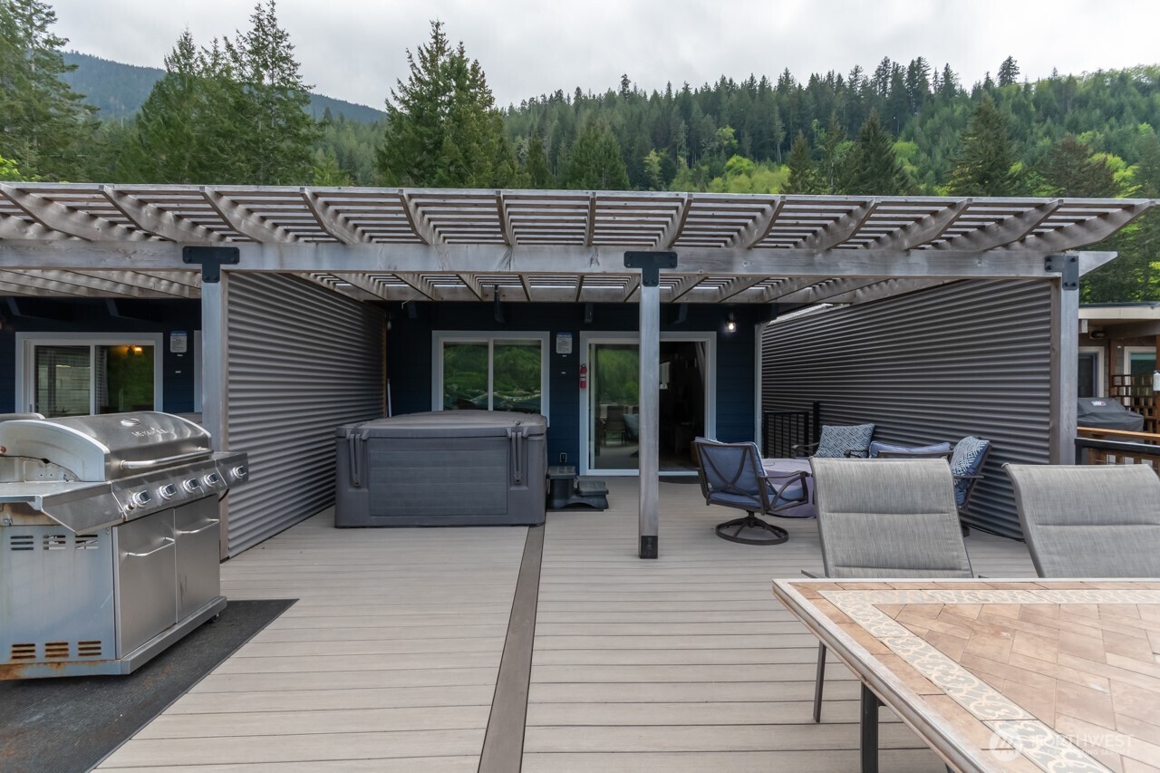 90 92 Mallard Cove Road , Port Angeles, WA 98363